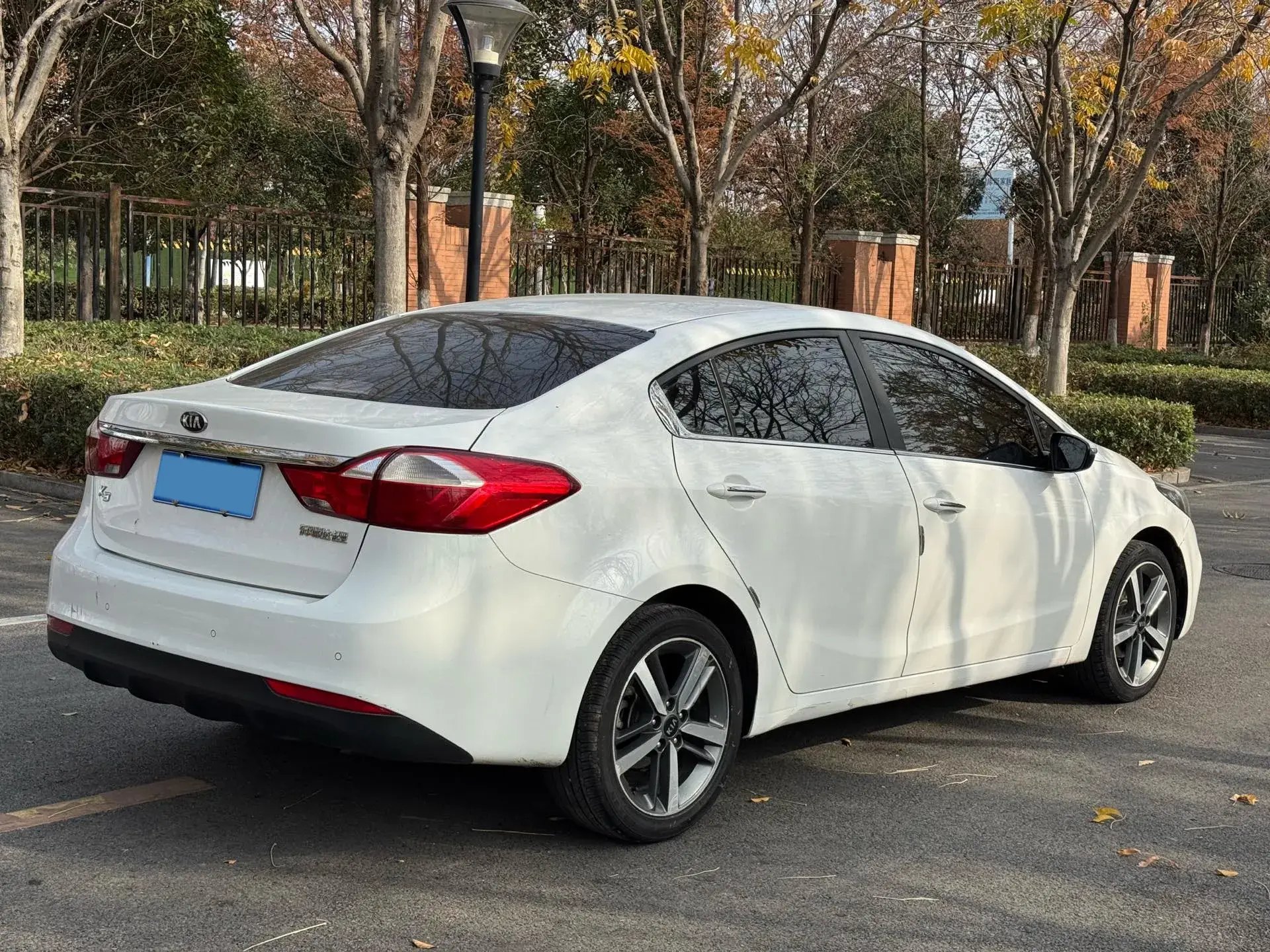 2017 KIA K3 thumbnail 4