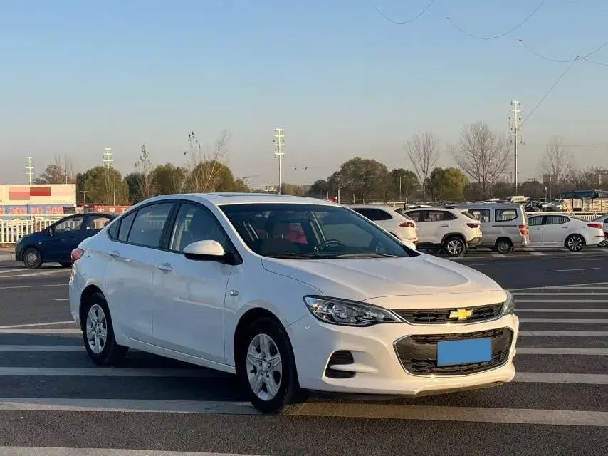 2019 CHEVROLET CAVALIER thumbnail 3