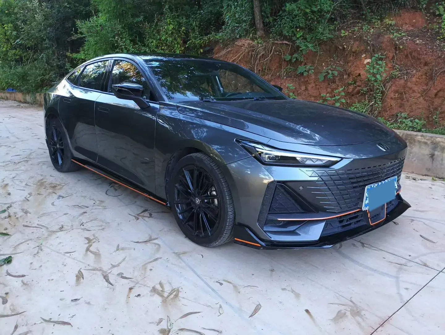 2022 CHANGAN UNI-V thumbnail 2