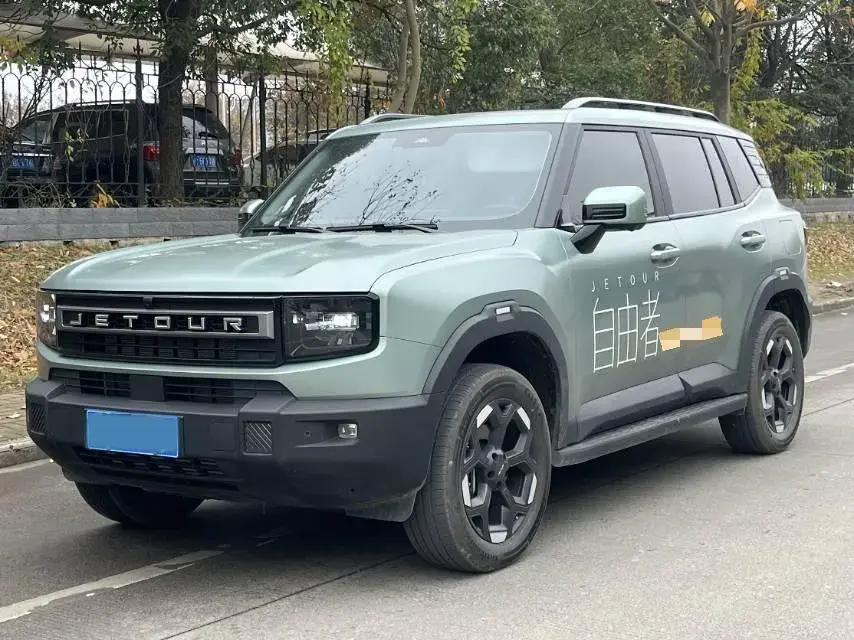 2025 Jetour Traveller 2.0T 254HP L4 7DCT