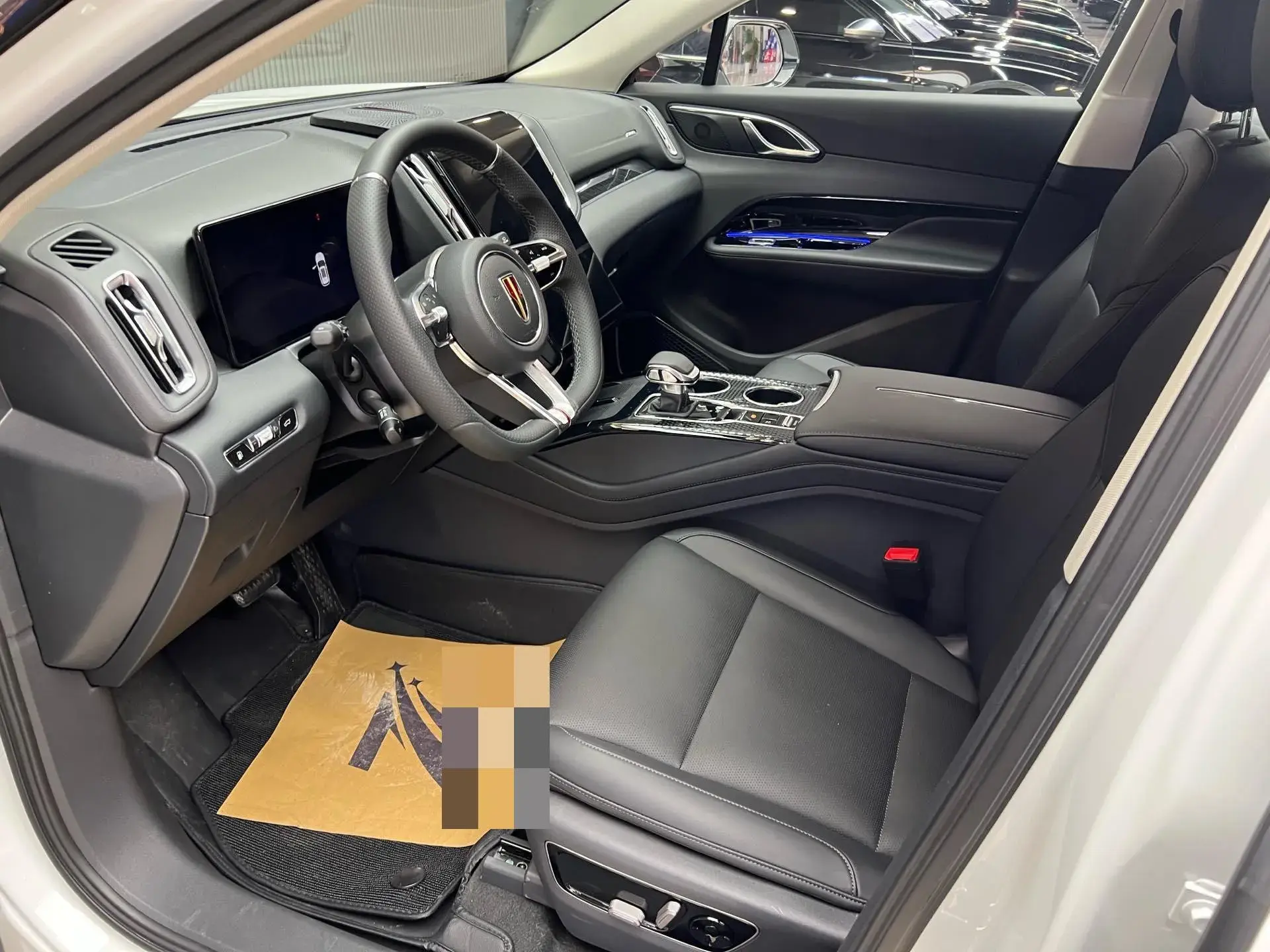 2024 HONGQI HS3 thumbnail 3