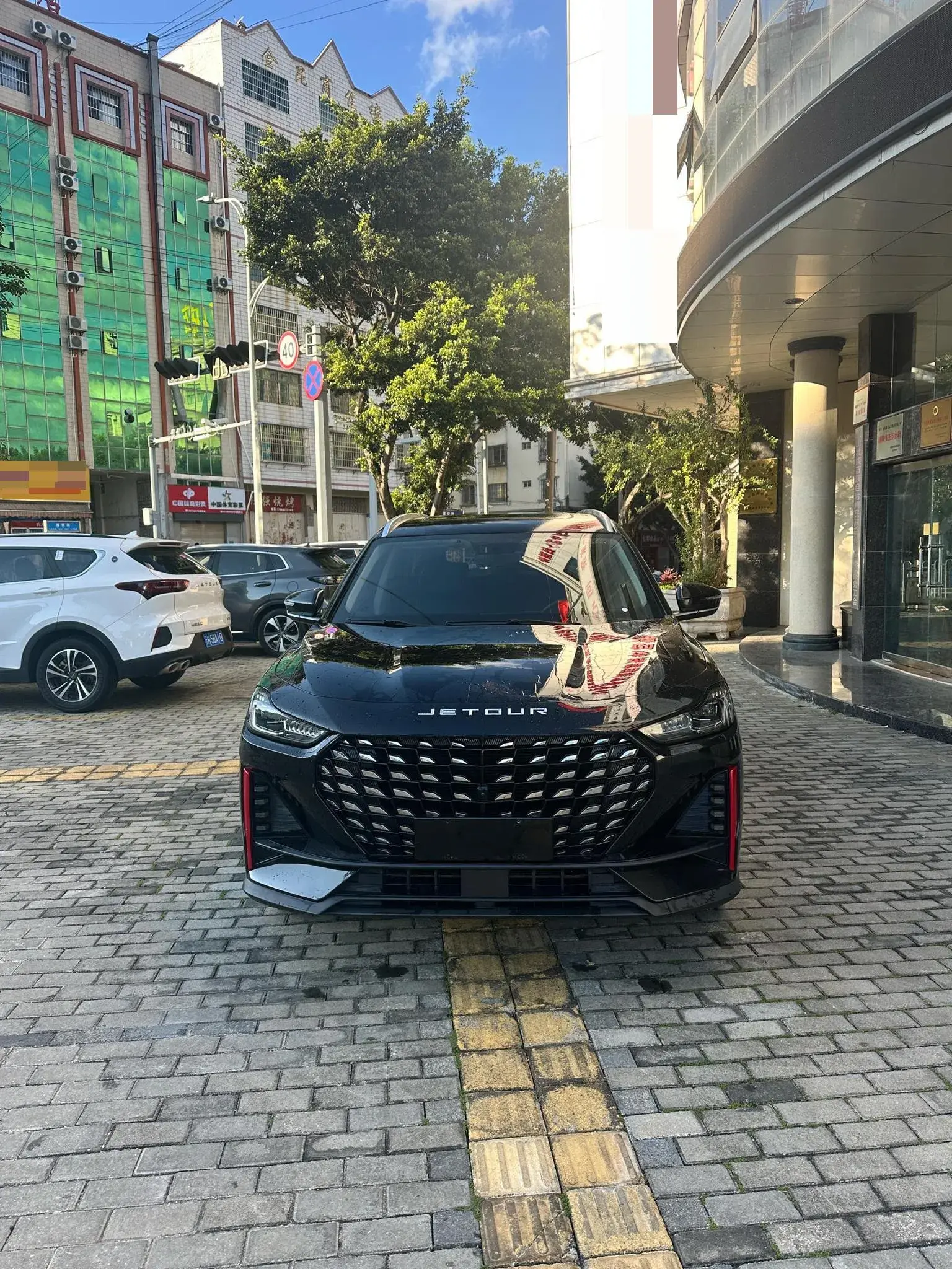 2023 JETOUR X70 thumbnail 2