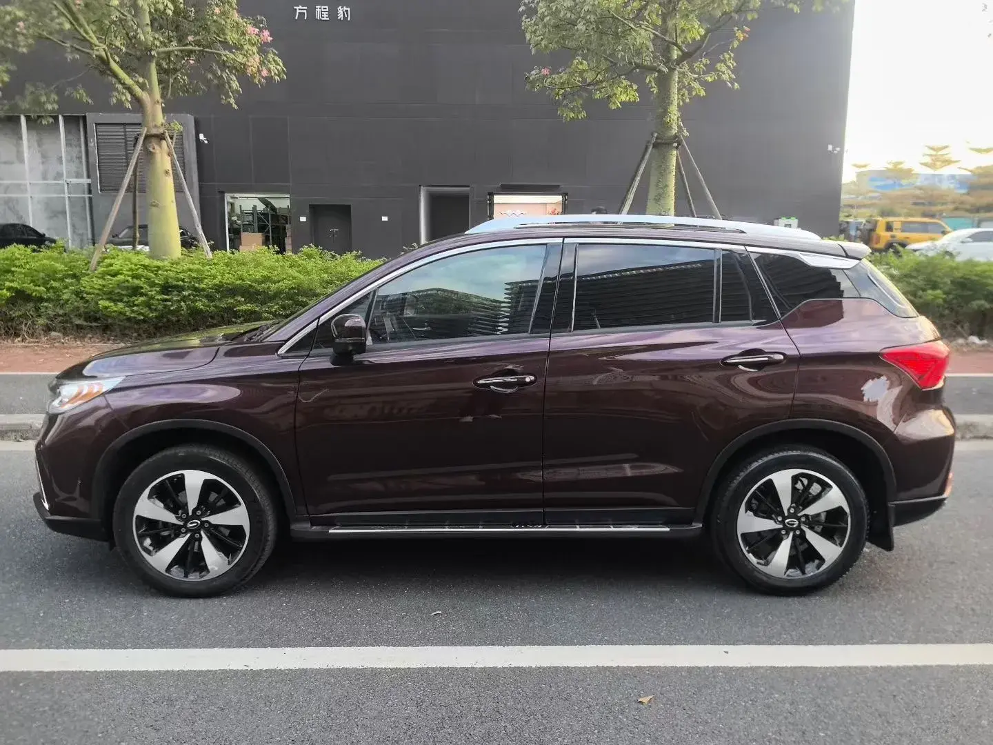 2018 GAC TRUMPCHI thumbnail 2