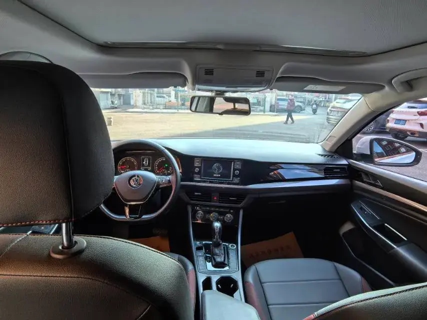 2019 BESTUNE T77 thumbnail 4