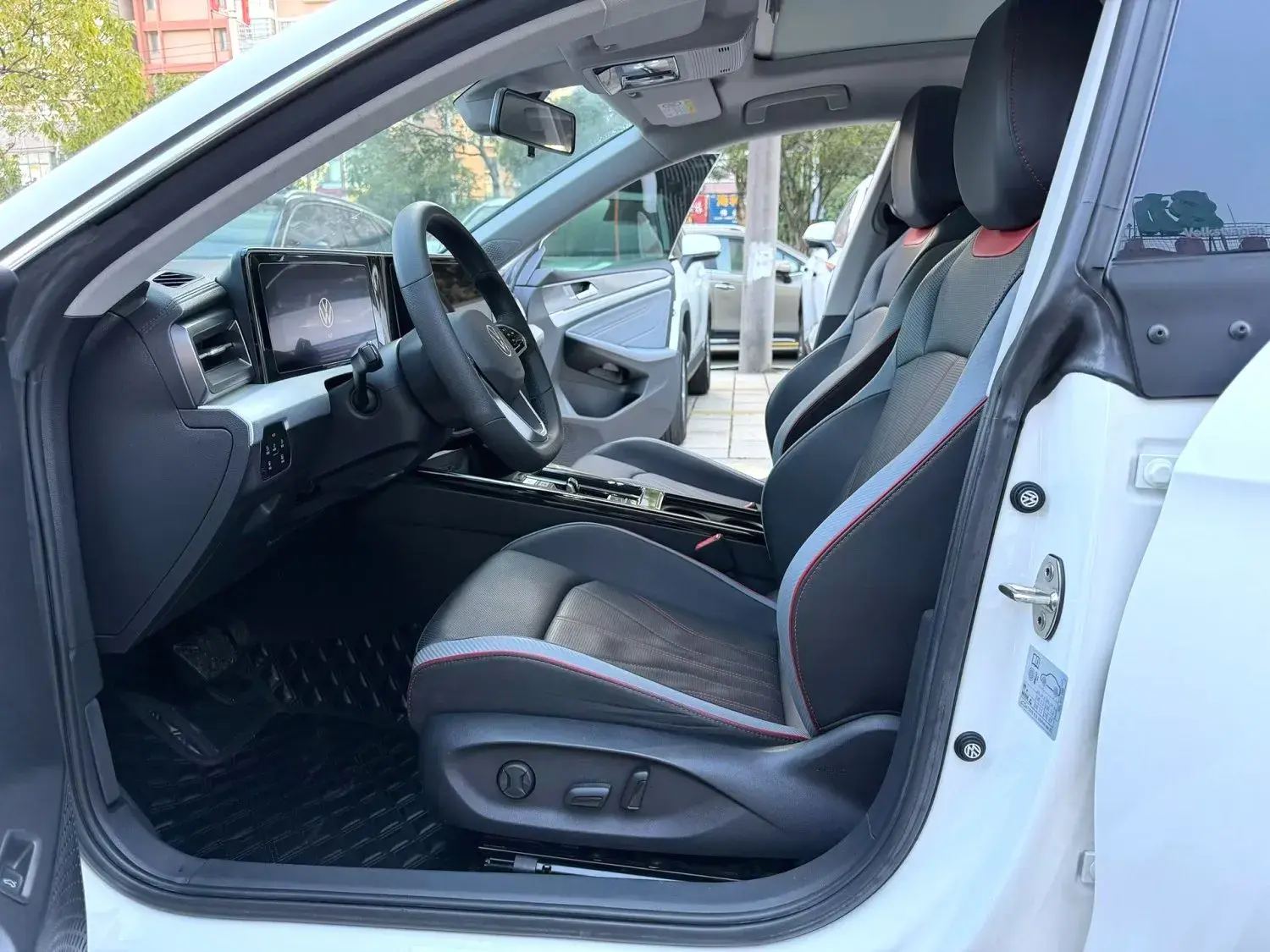 2022 EXCEED TXL thumbnail 2