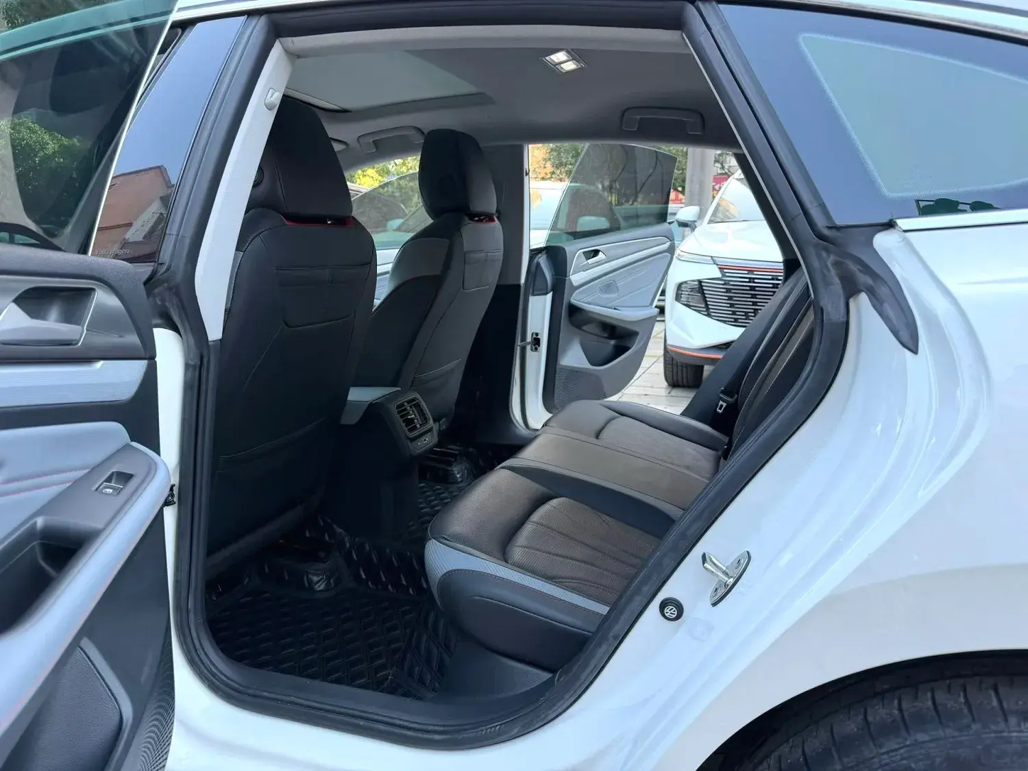 2022 EXCEED TXL thumbnail 3