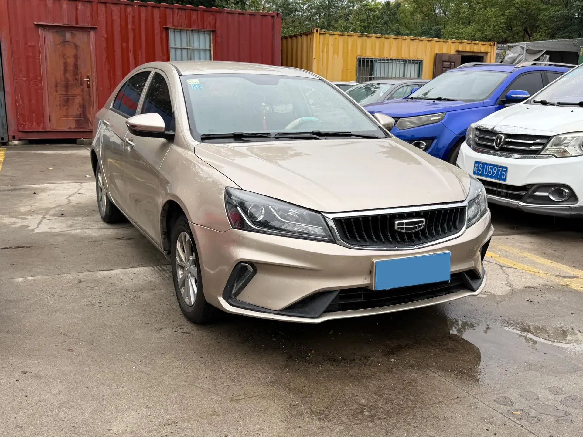 2021 GEELY EMGRAND thumbnail 3