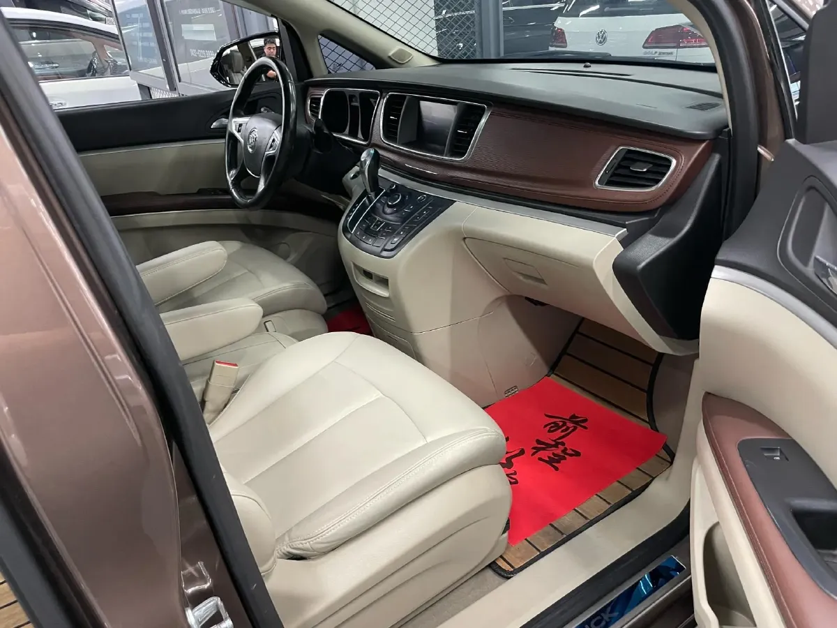 2018 Buick GL8 2.0T 260HP L4 6AT,autocango,china used car exporter,china ev exporter,chinese used car exporter,chinese used ev exporter