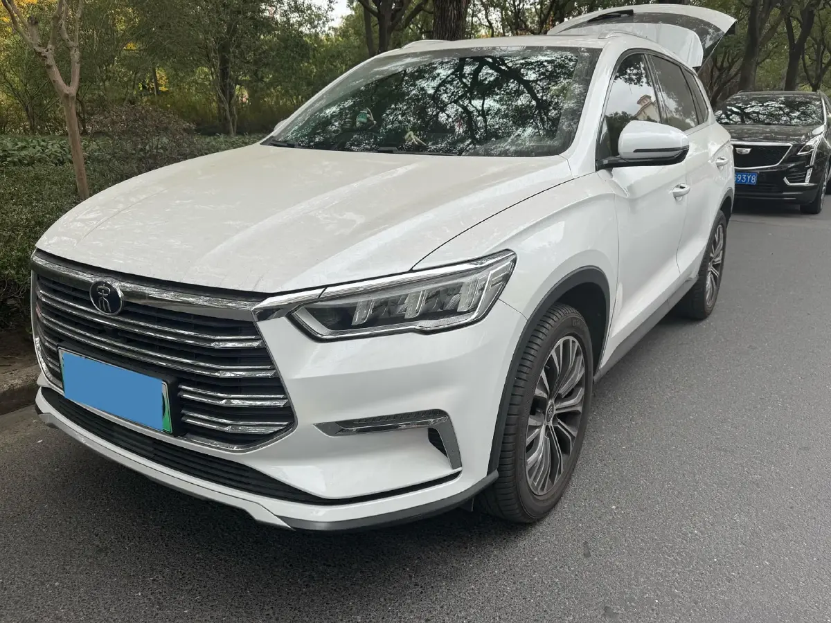 2019 BYD Song Pro 1.5T 160HP L4 6DCT PHEV 15.7KWH