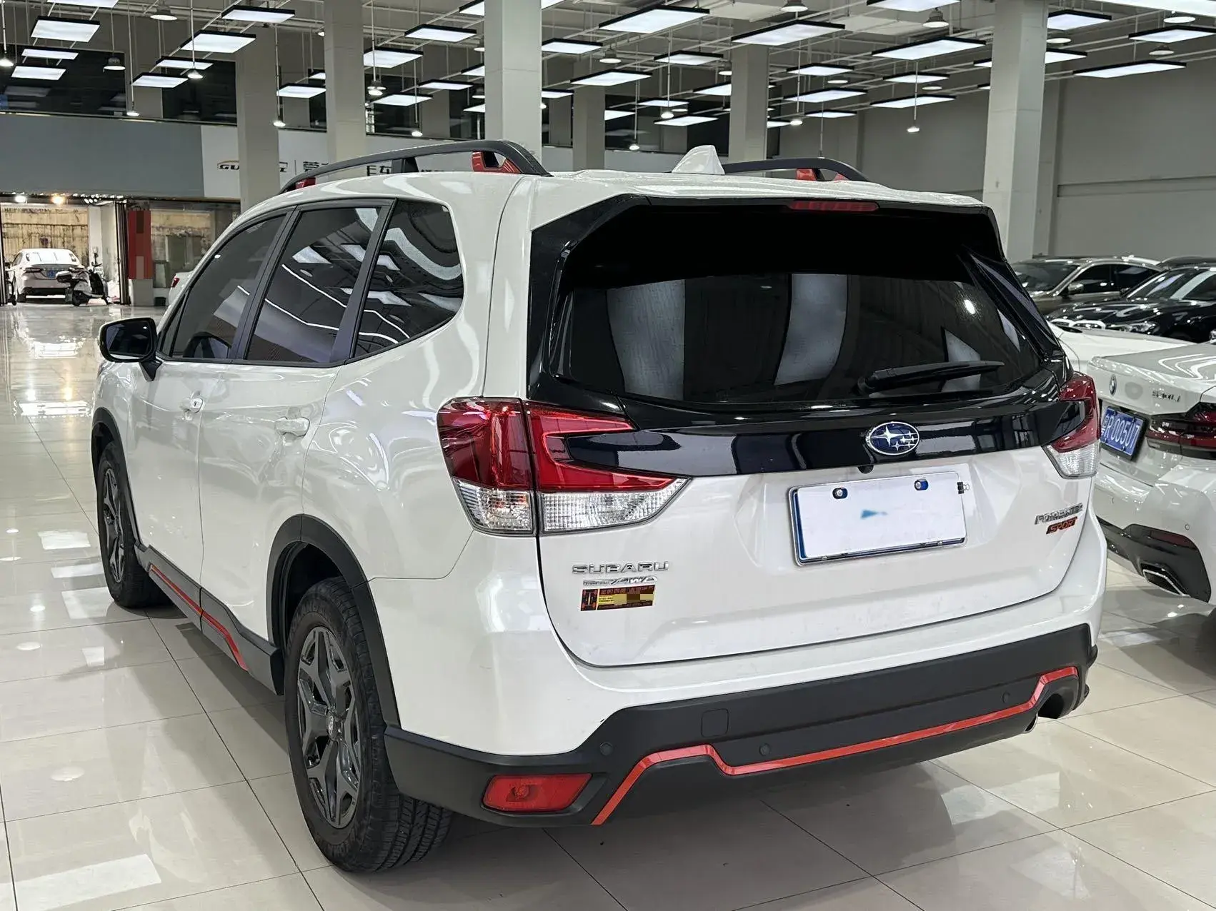 2021 SUBARU FORESTER thumbnail 4