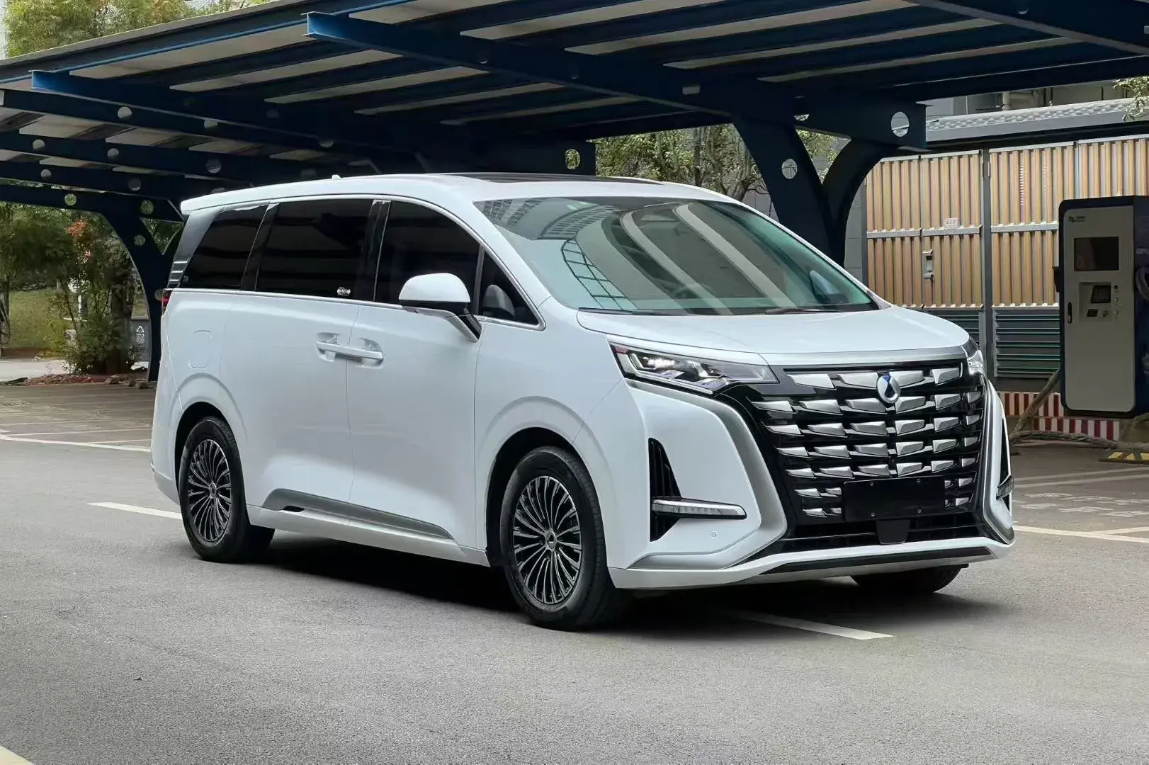 2022 MERCEDES-BENZ GLC thumbnail 3