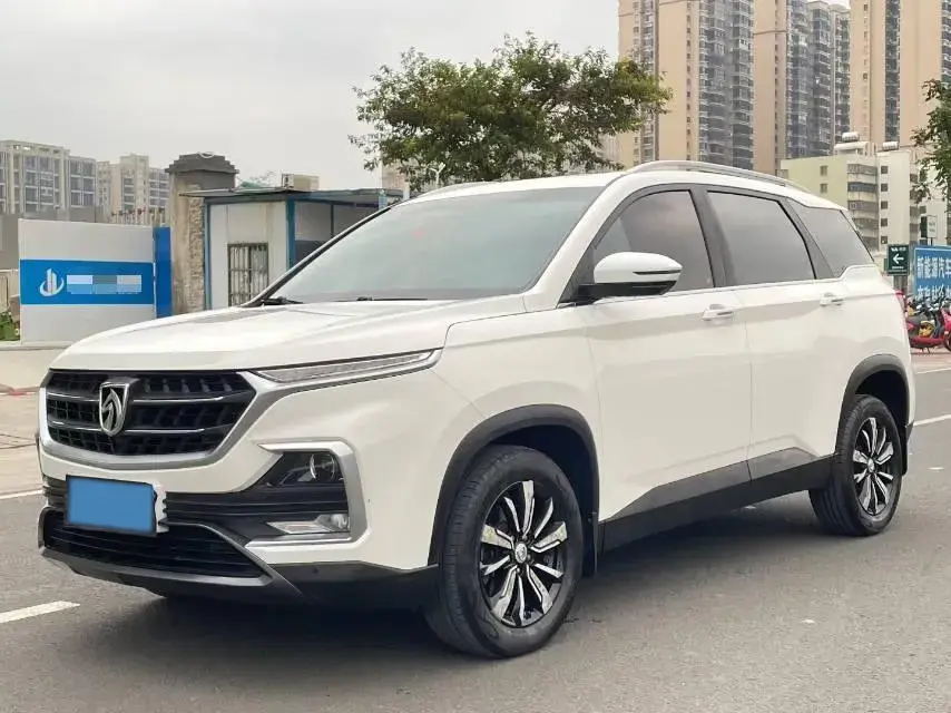 2018 BAOJUN 530 view 1