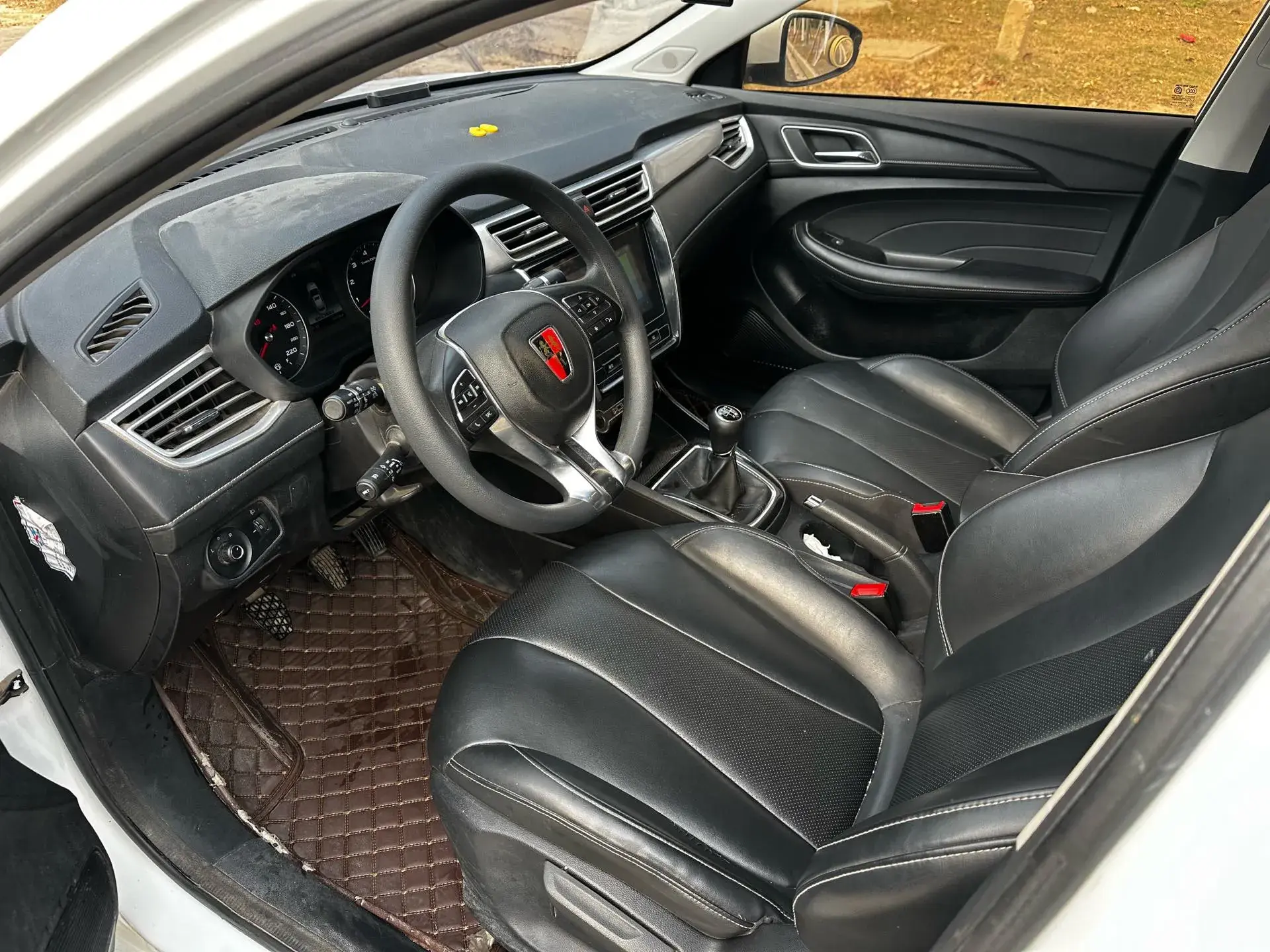 2019 ROEWE I5 thumbnail 4