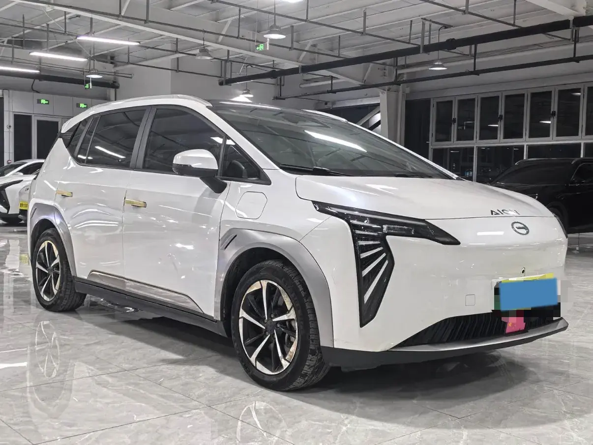 2023 AION S thumbnail 3