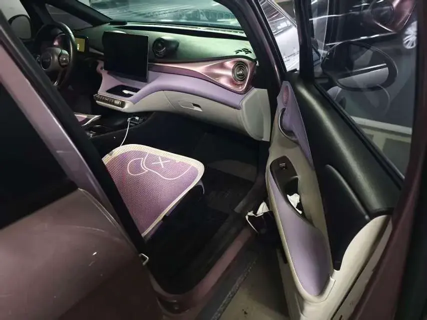 2021 BYD YUAN thumbnail 4