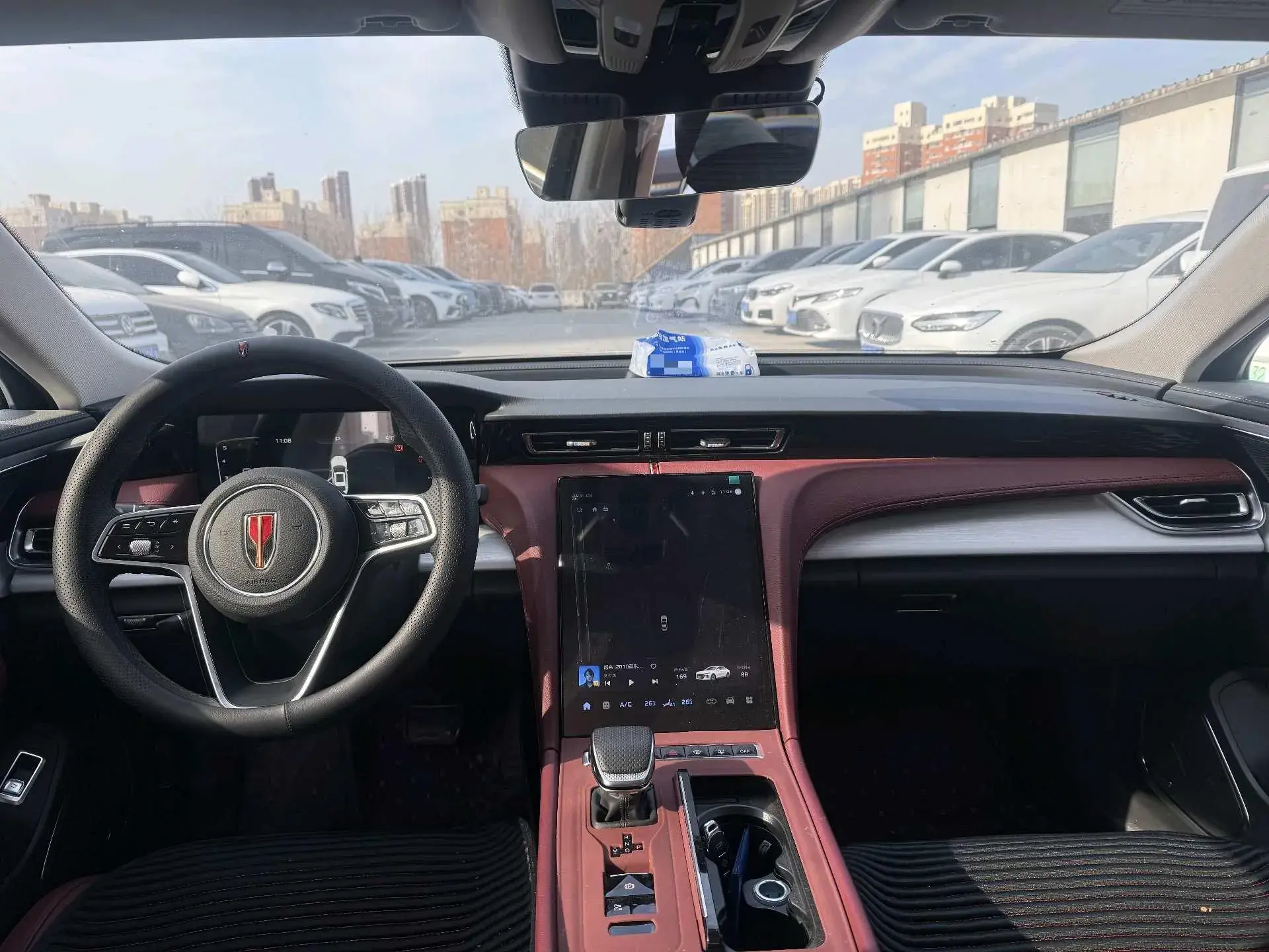 2025 HONGQI H5 thumbnail 4