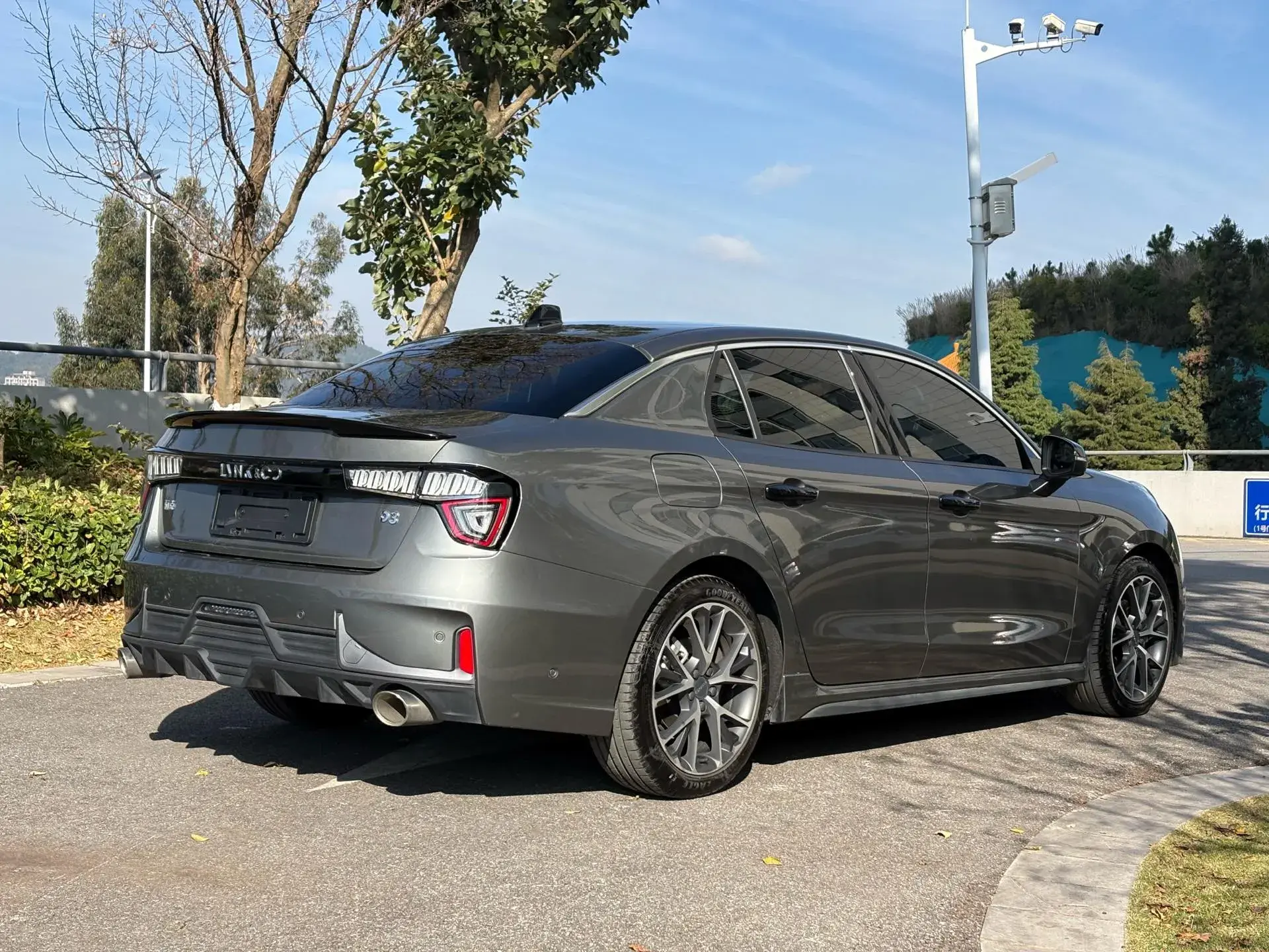 2022 LYNK&CO 03 thumbnail 3