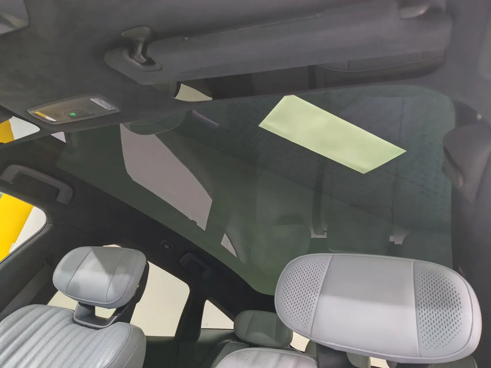 2025 LEXUS NX thumbnail 2