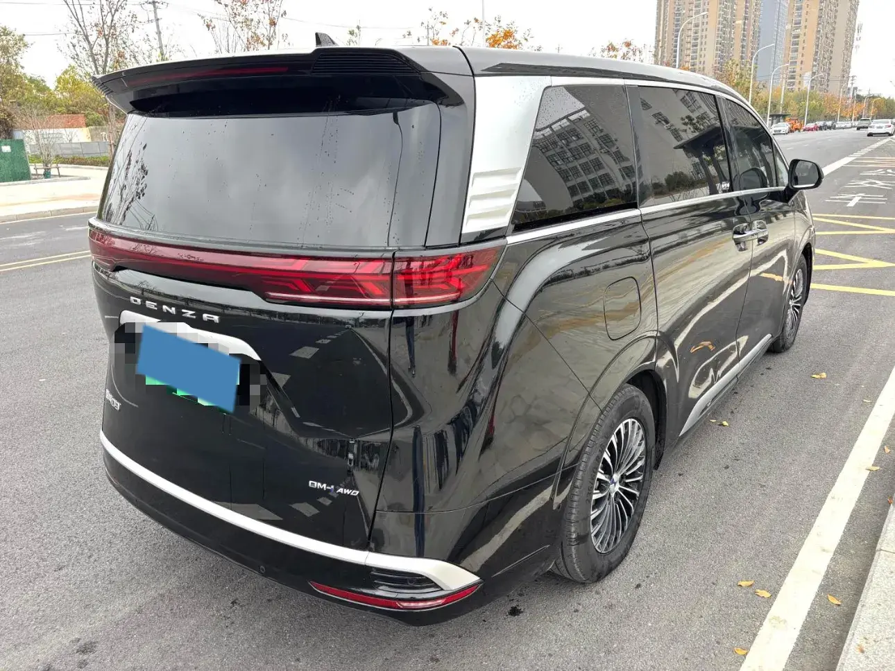 2024 DENZA D9 thumbnail 3