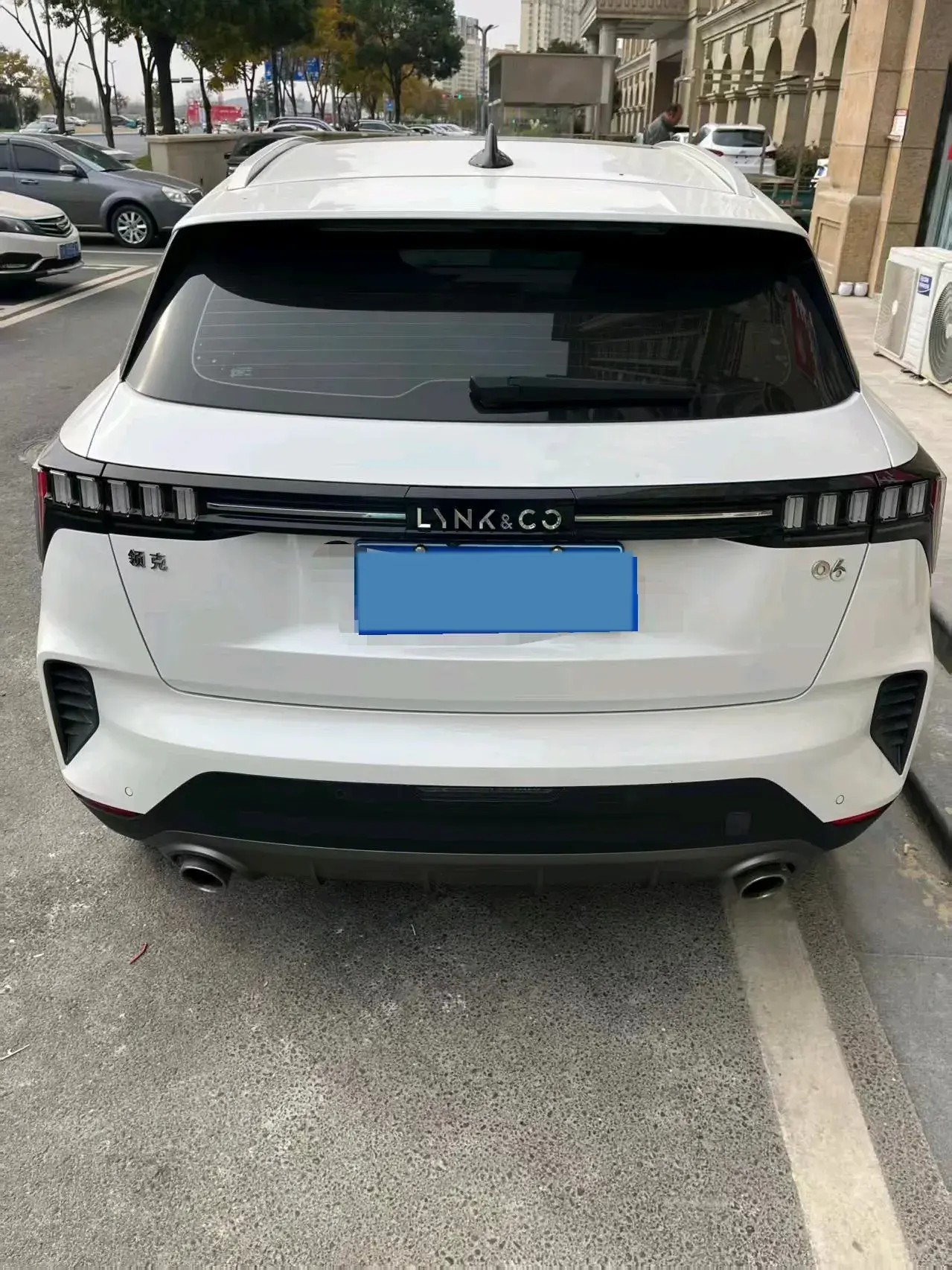 2020 LYNK&CO 06 thumbnail 3