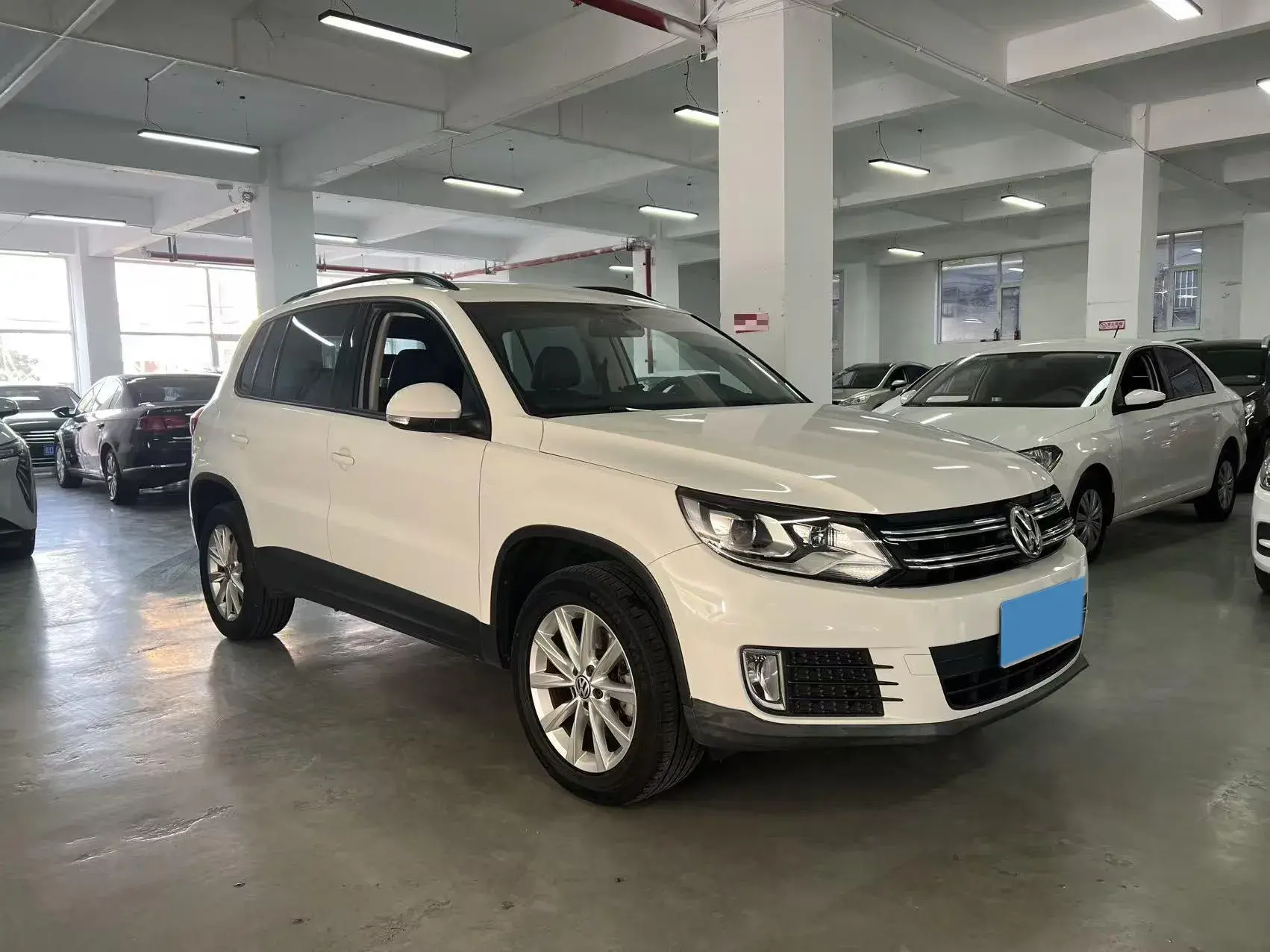 2016 VOLKSWAGEN TOURAN thumbnail 3