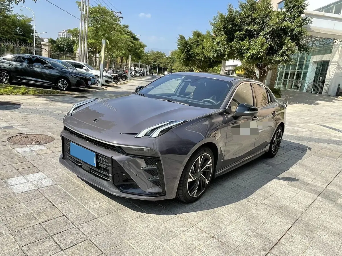 2025 LYNK&CO 03 1.5T 181HP L4 7DCT