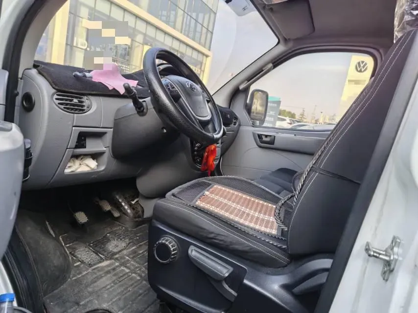 2018 Volkswagen Caravelle 2.0T 204HP L4 7DCT,autocango,china used car exporter,china ev exporter,chinese used car exporter,chinese used ev exporter