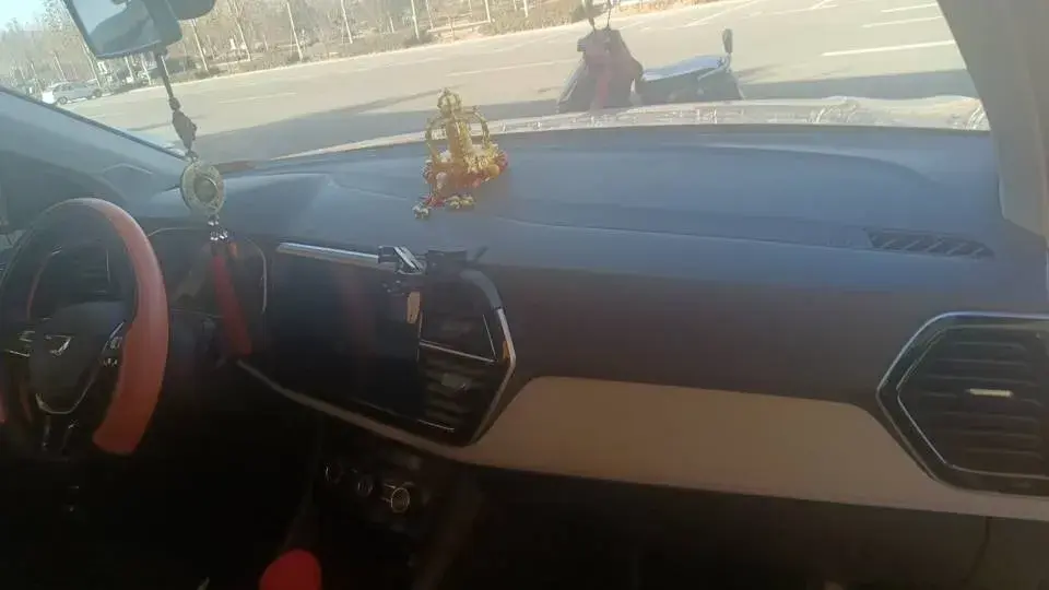 2022 JETTA VS5 thumbnail 4