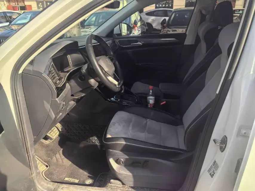 2020 VOLKSWAGEN TAYRON thumbnail 2