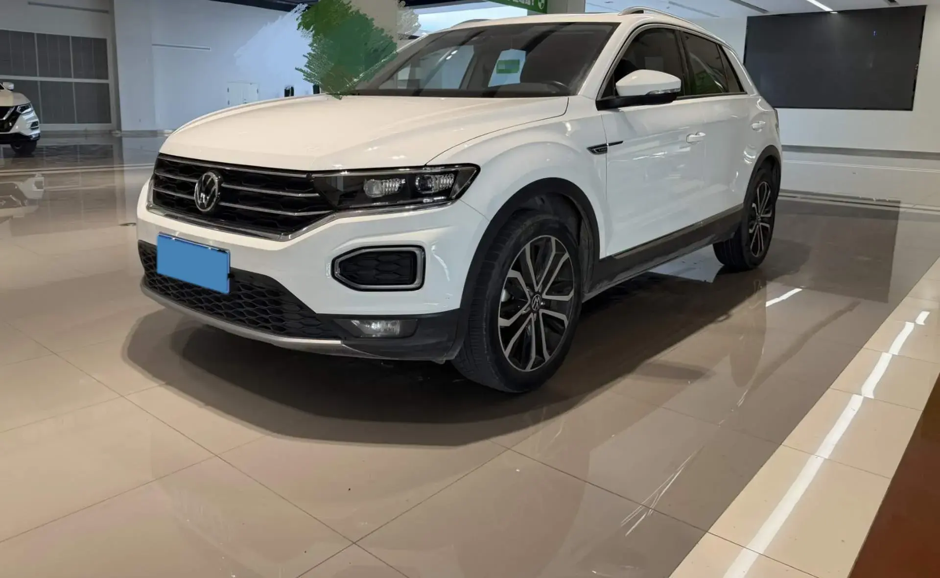 2021 VOLKSWAGEN T-ROC view 1