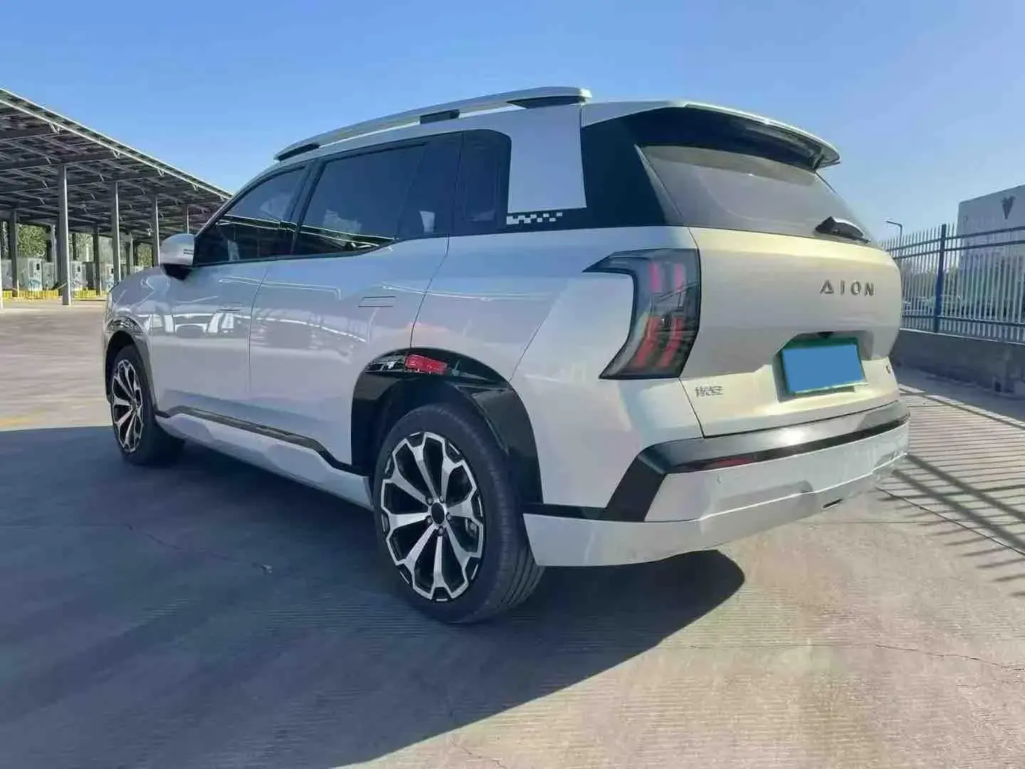 2024 AION V thumbnail 4