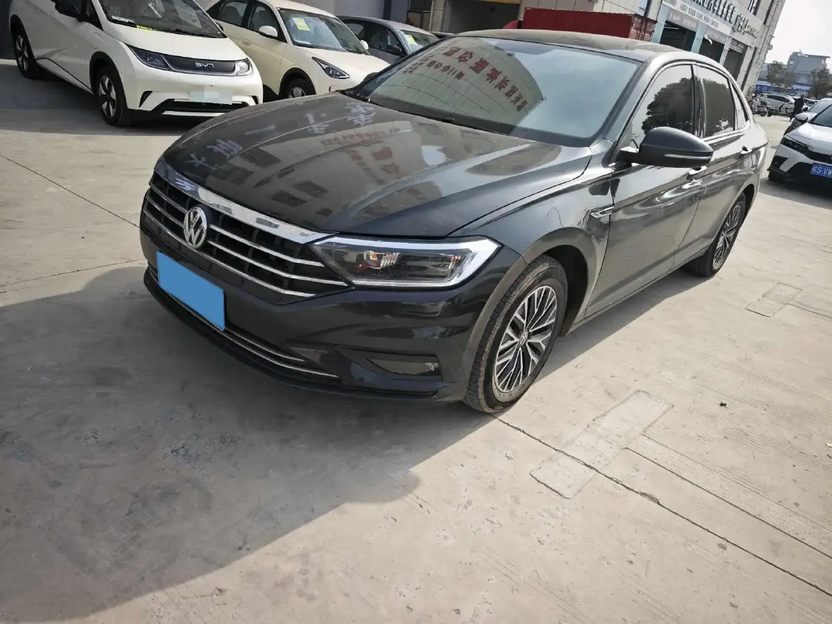 2020 Volkswagen Sagitar 1.4T 150HP L4 7DCT