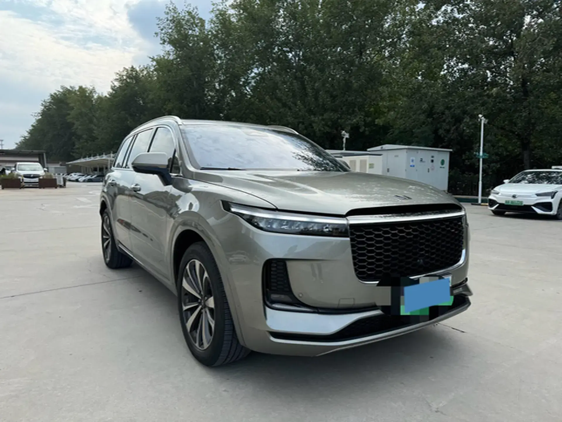 2021 LI ONE thumbnail 3