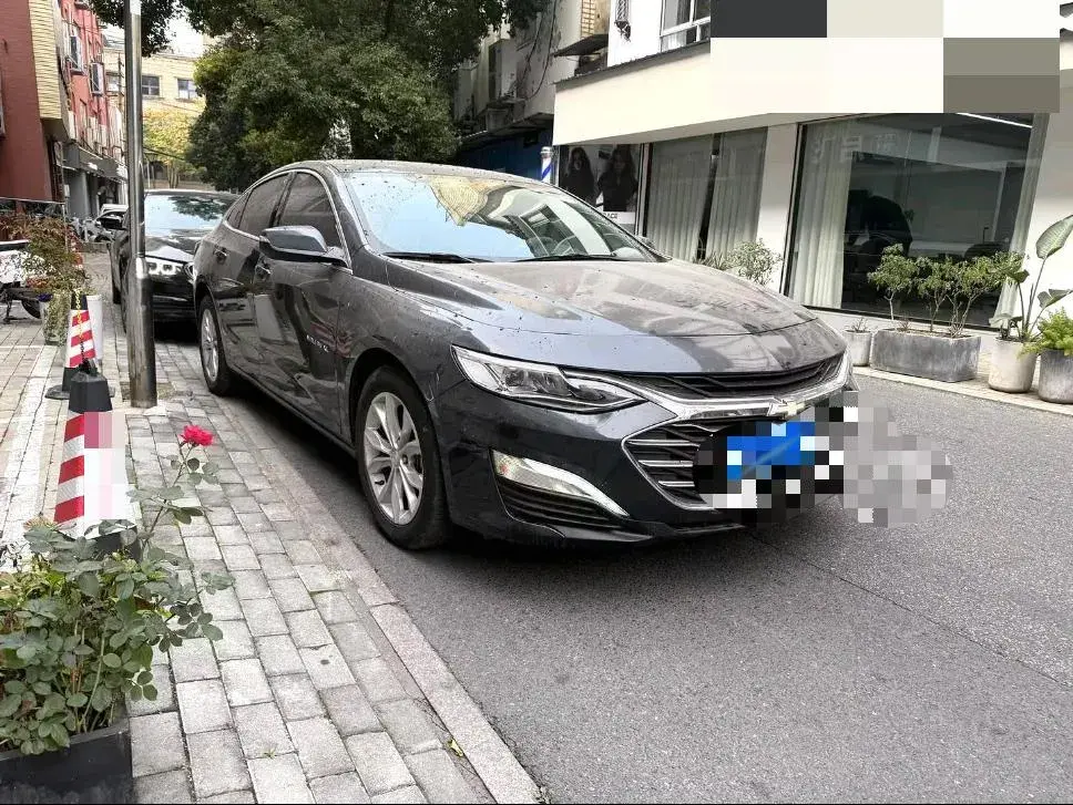 2022 CHEVROLET MALIBU thumbnail 3