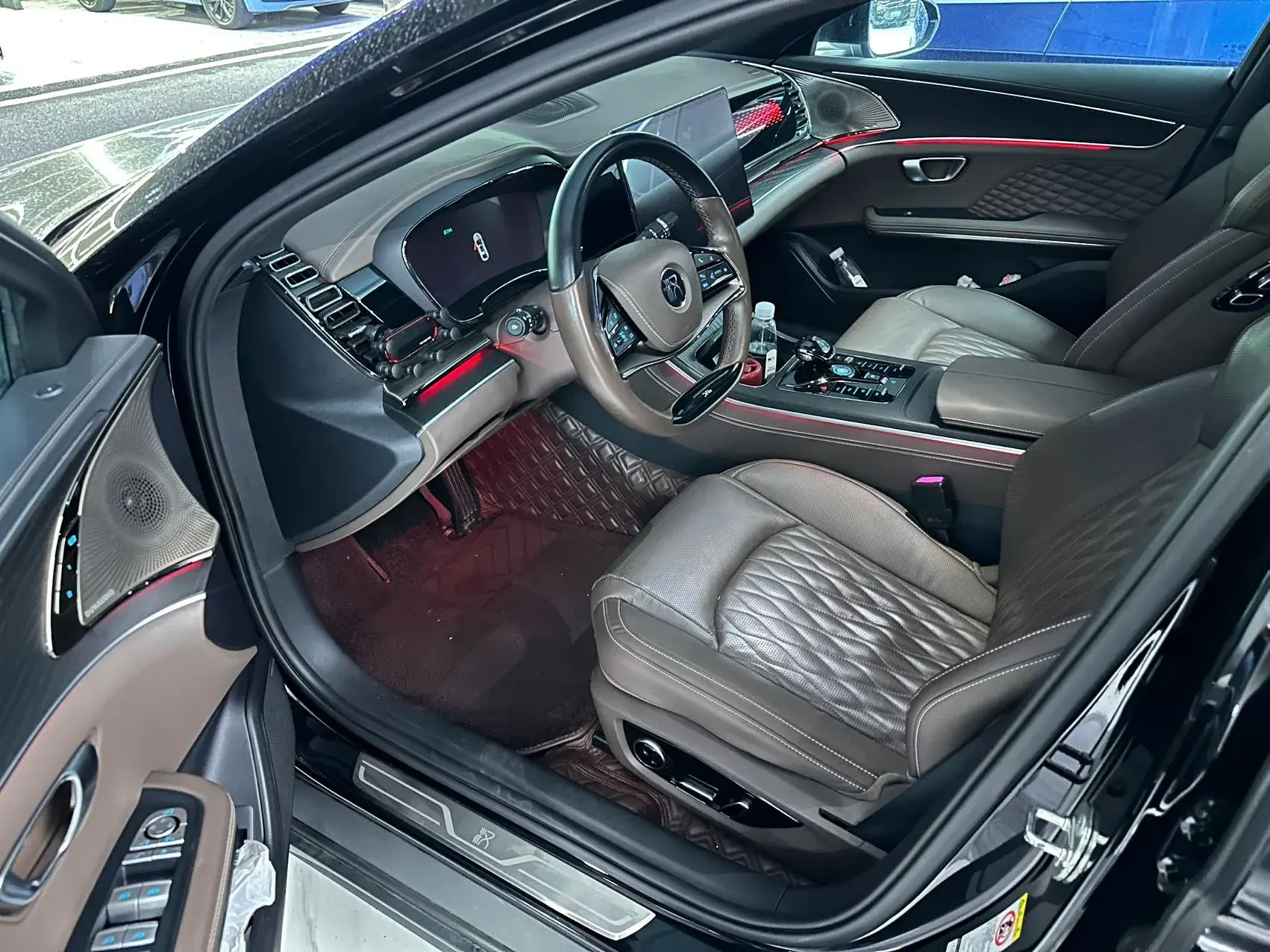 2022 BYD HAN thumbnail 3