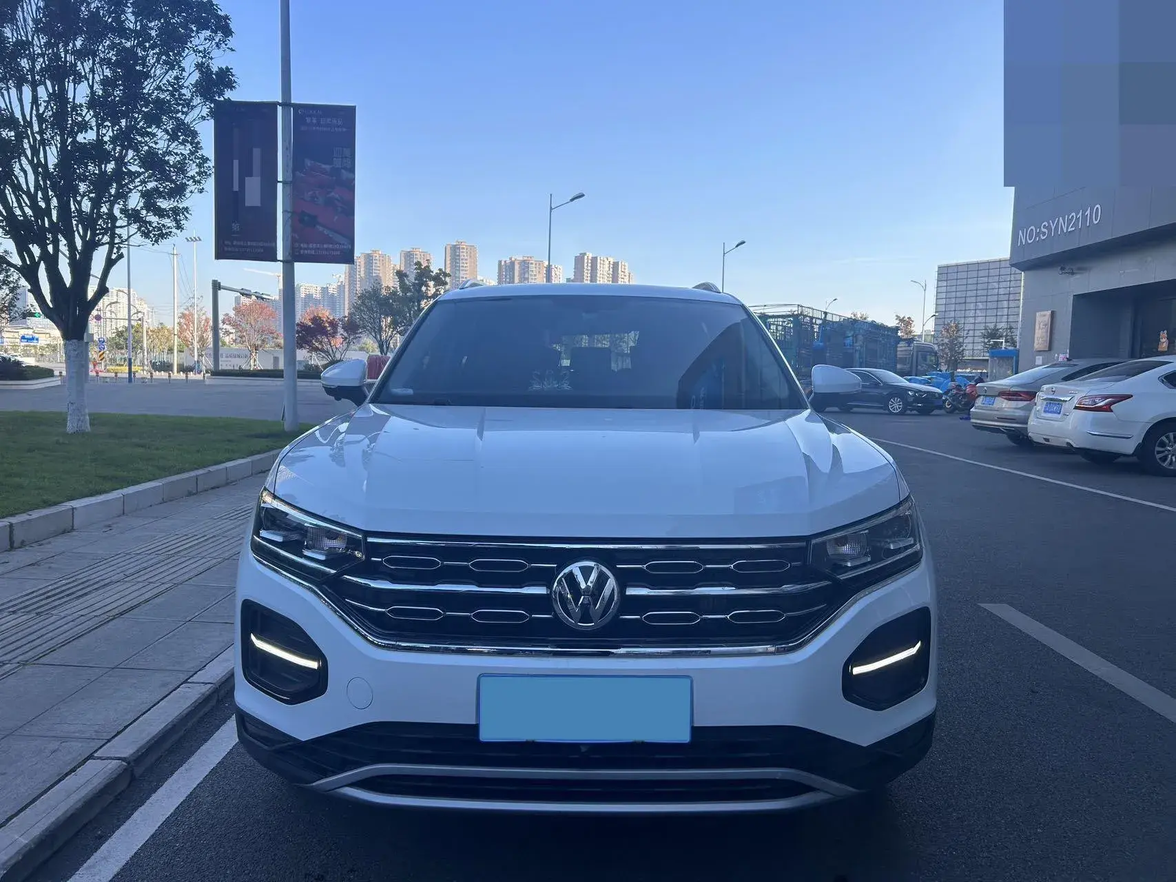 2019 JEEP CHEROKEE thumbnail 2