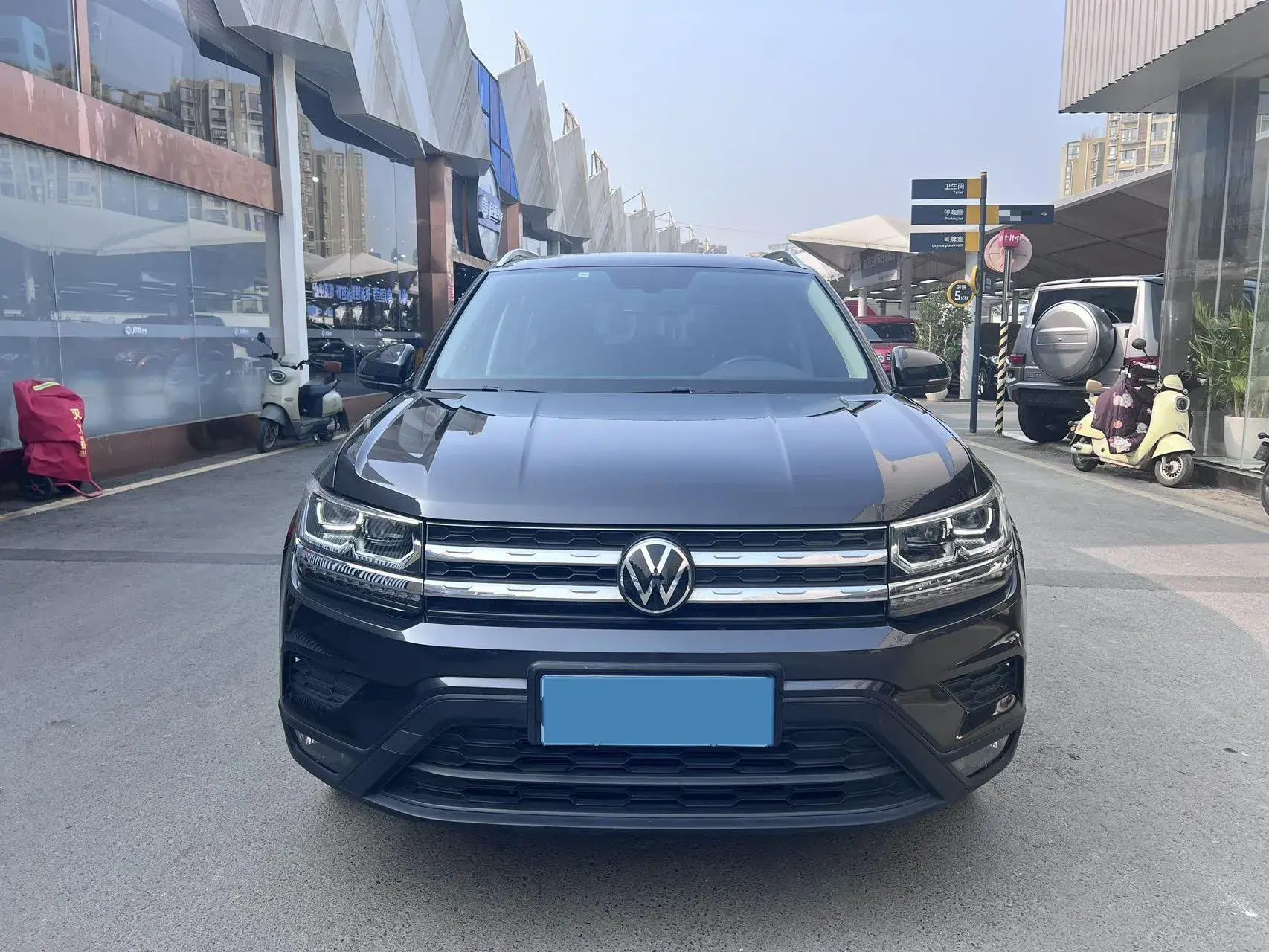 2021 VOLKSWAGEN THARU thumbnail 2