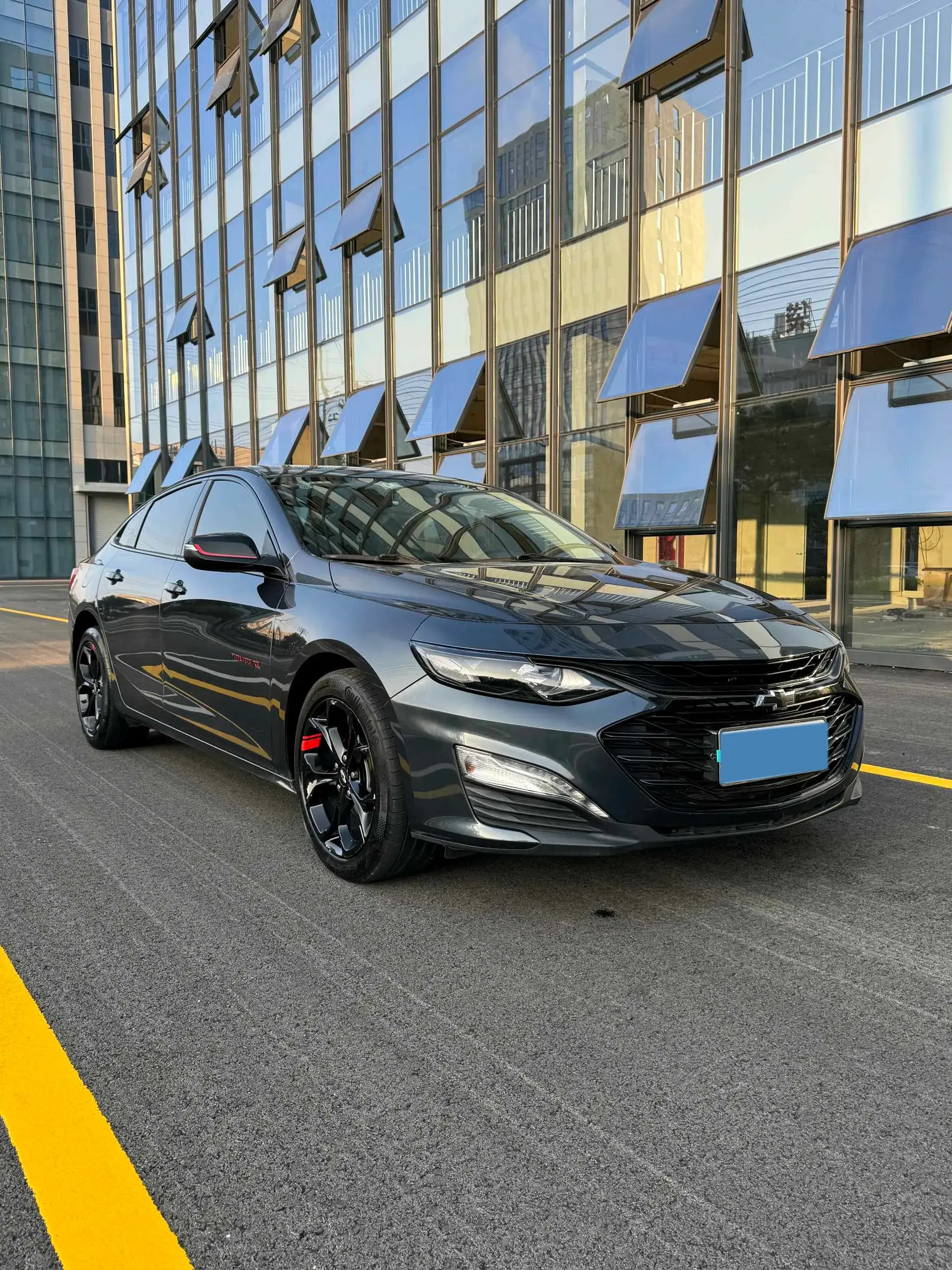 2021 CHEVROLET MALIBU thumbnail 3