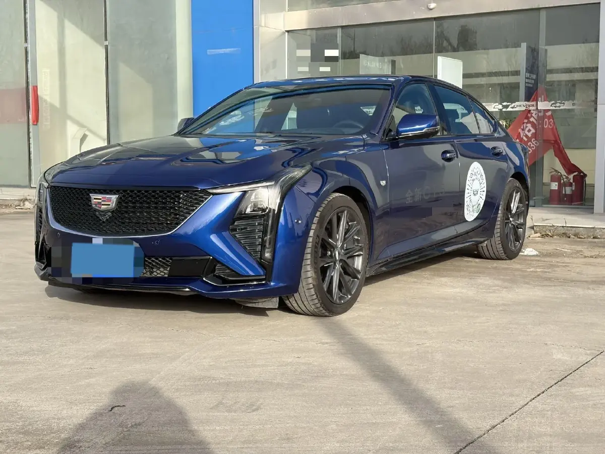 2024 Cadillac CT5 2.0T 237HP L4 10AT