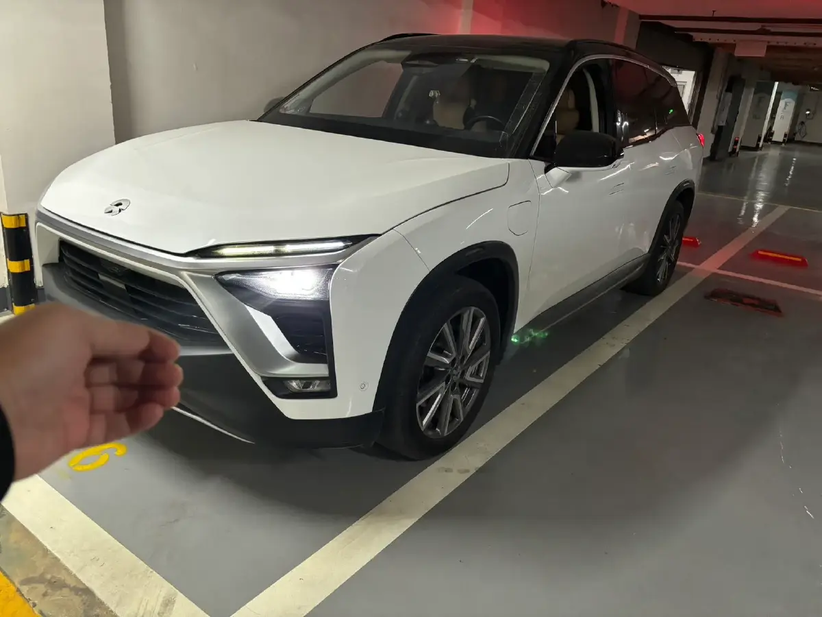 2018 NIO ES8 BEV 70KWH