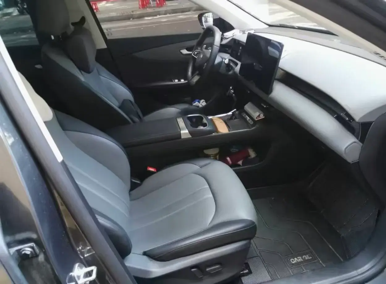 2025 MG MG thumbnail 2