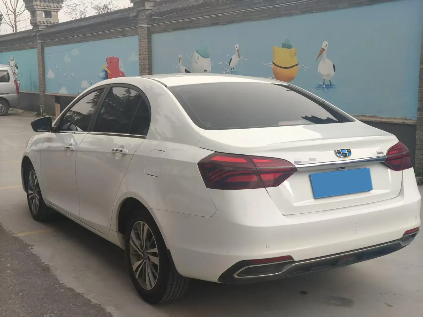 2018 GEELY EMGRAND thumbnail 3