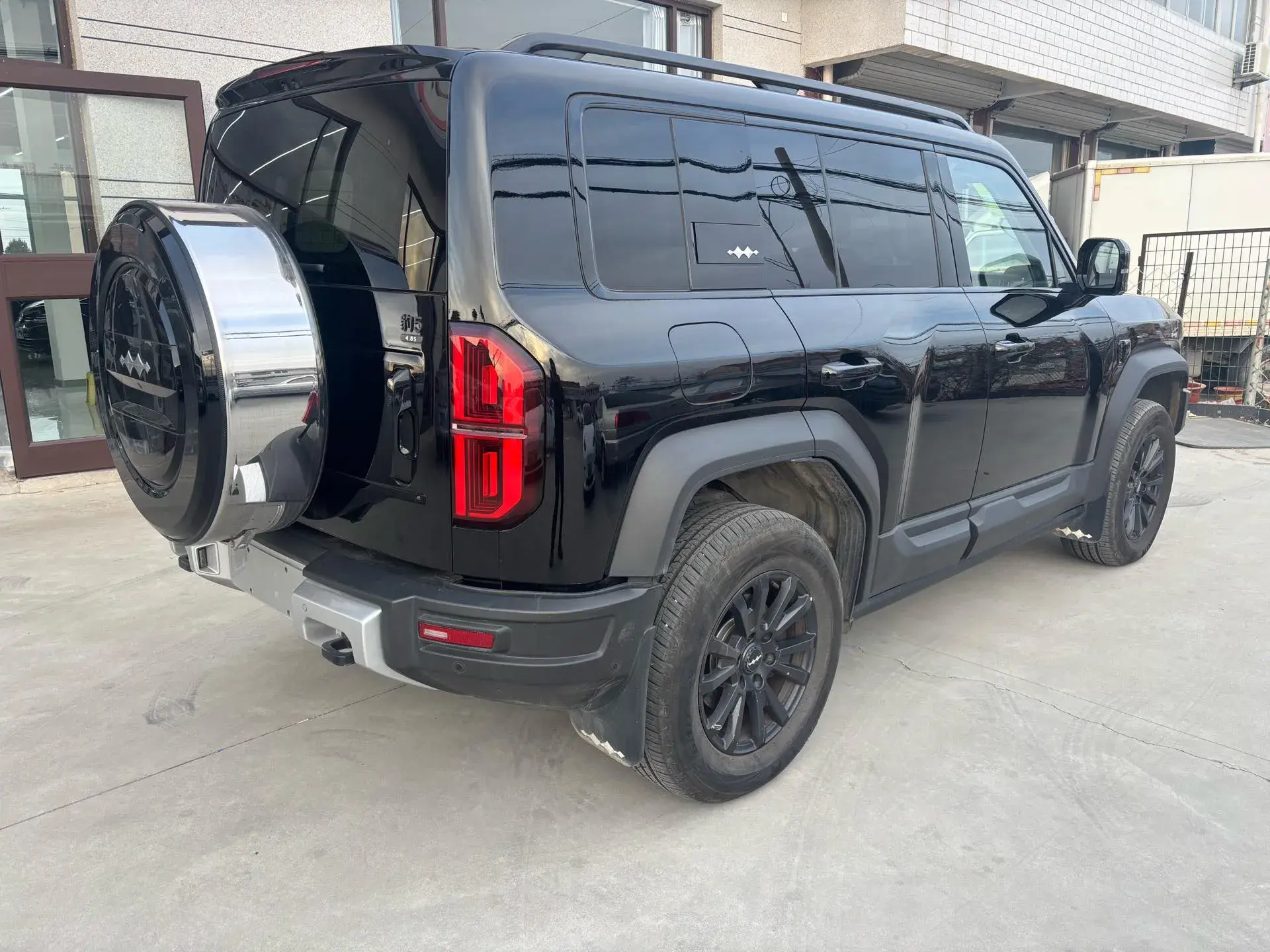 2023 VOLKSWAGEN VILORAN thumbnail 3