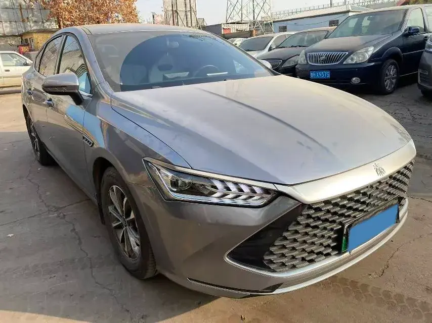 2024 BYD QIN thumbnail 3