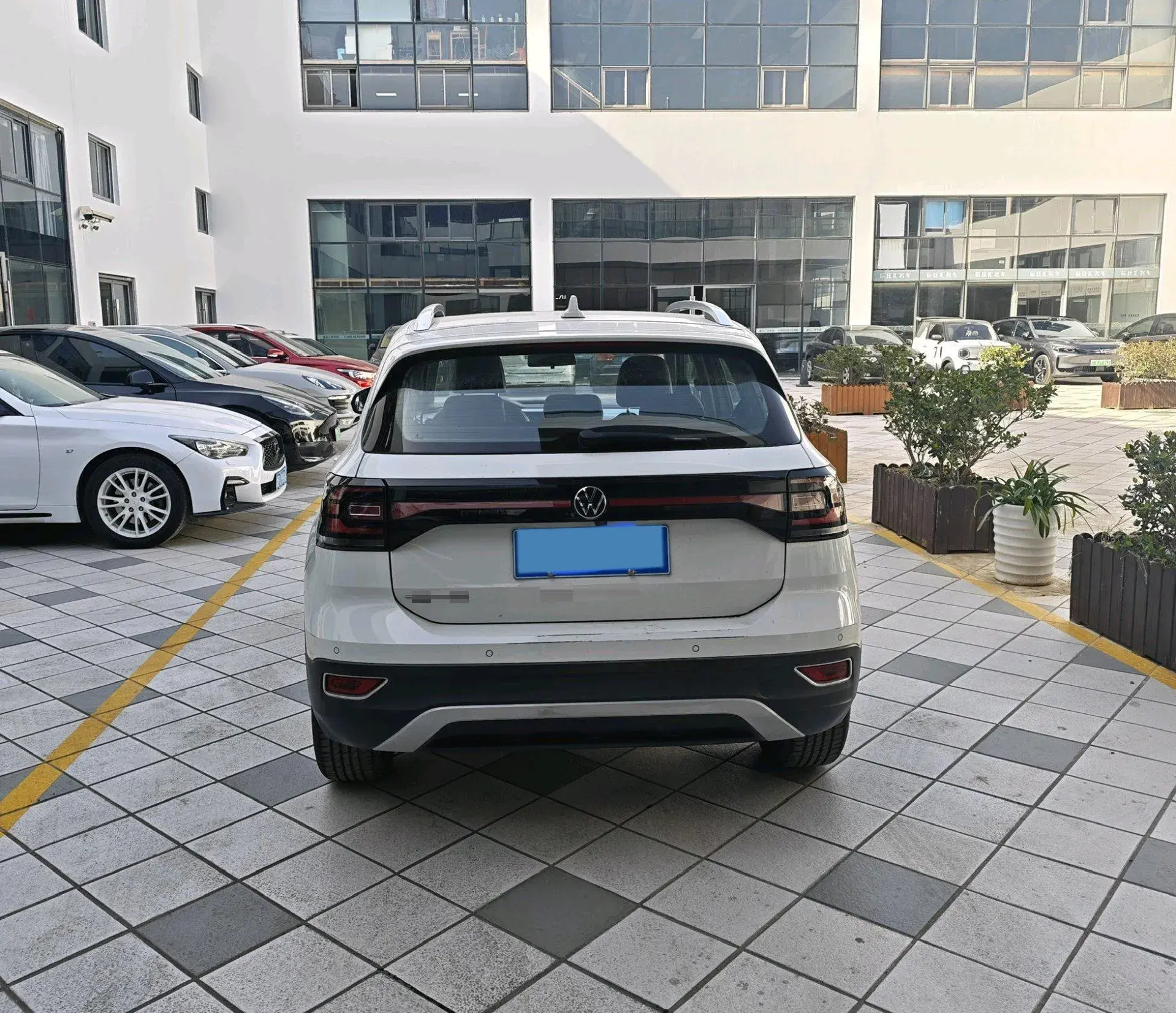 2021 VOLKSWAGEN TACQUA thumbnail 3