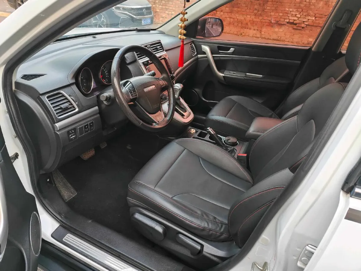 2017 Haval M6 1.5T 150HP L4 6AT,autocango,china used car exporter,china ev exporter,chinese used car exporter,chinese used ev exporter