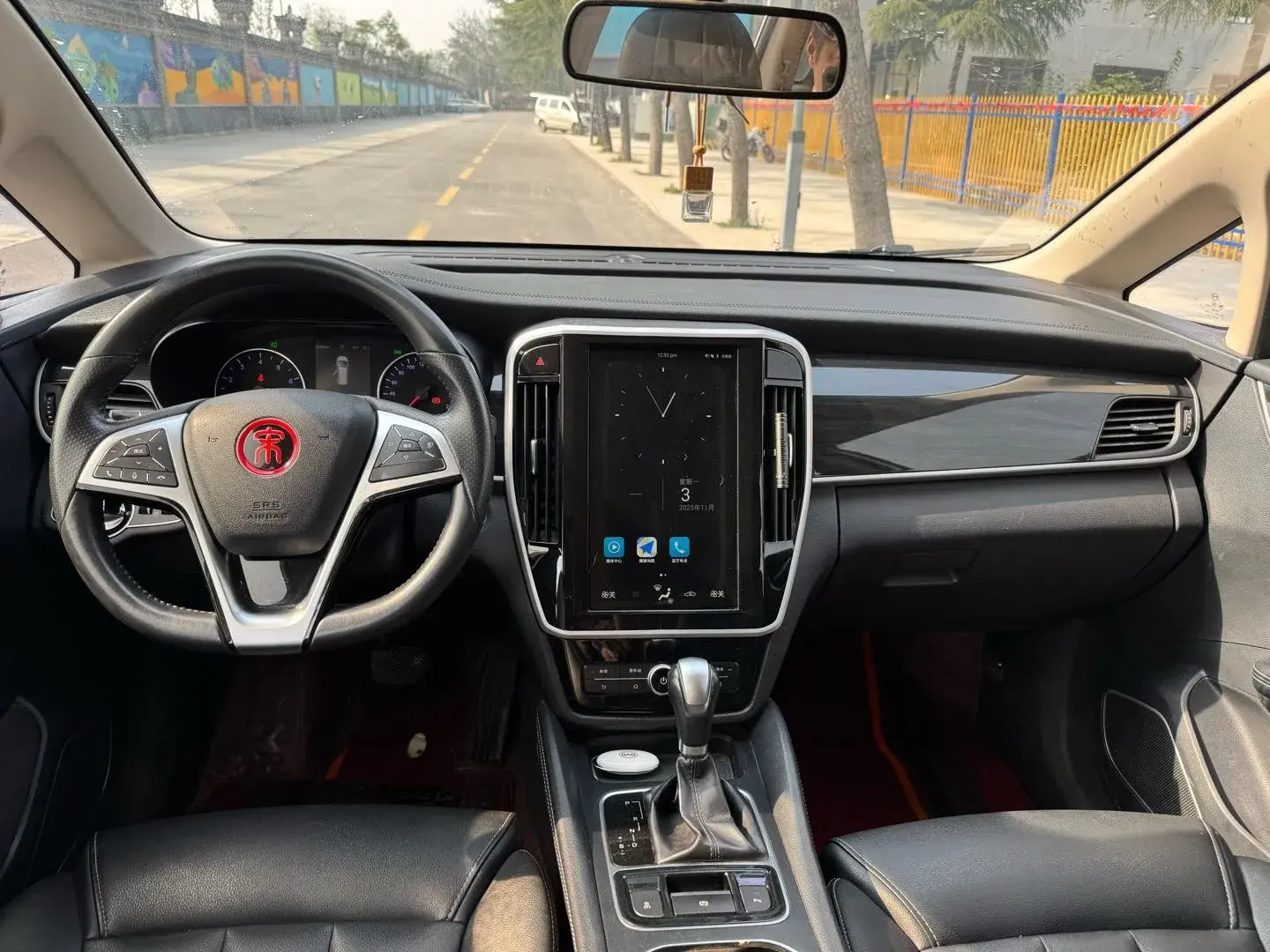 2018 BYD SONG thumbnail 4