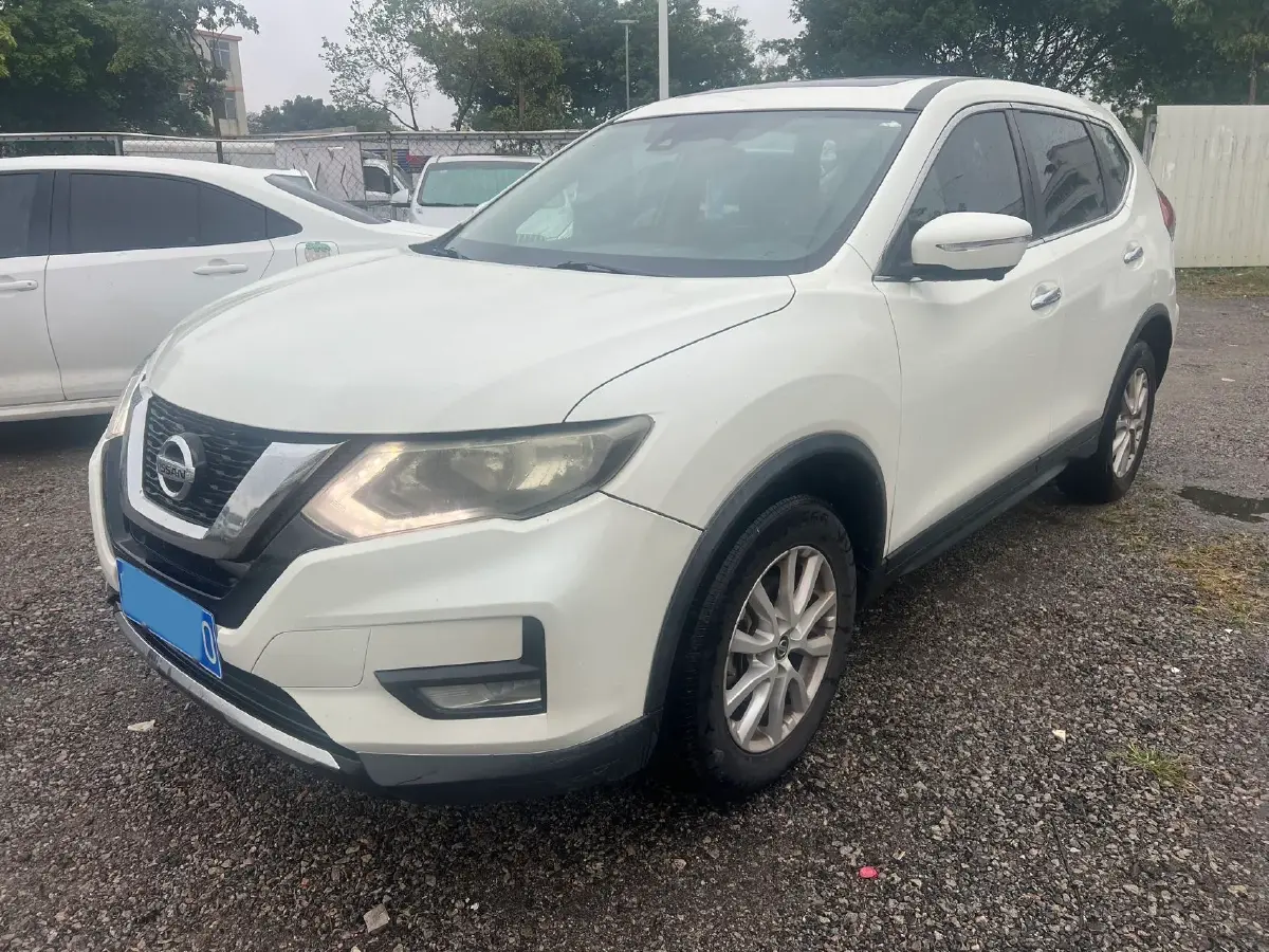 2021 Nissan X-Trail 2.0L 151HP L4 CVT