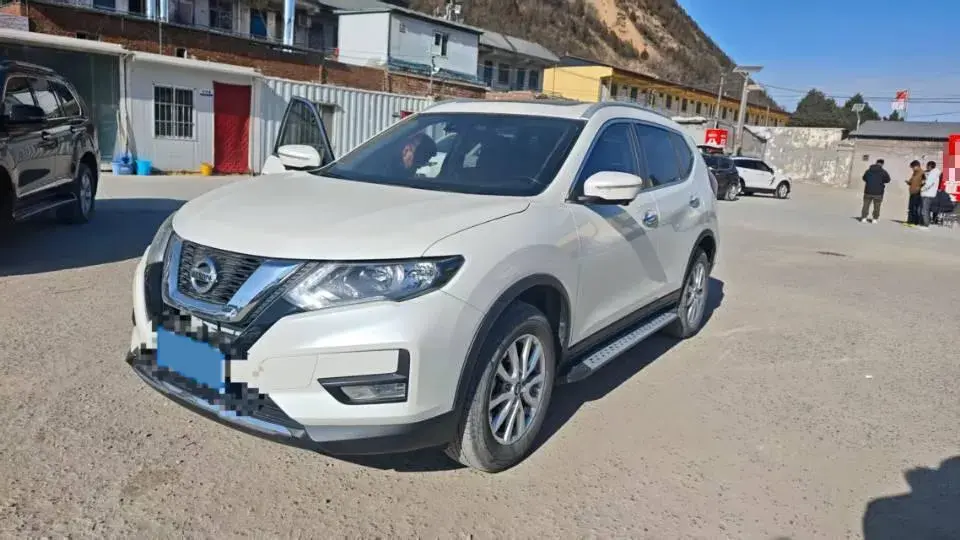 2022 Nissan X-Trail 2.0L 151HP L4 CVT
