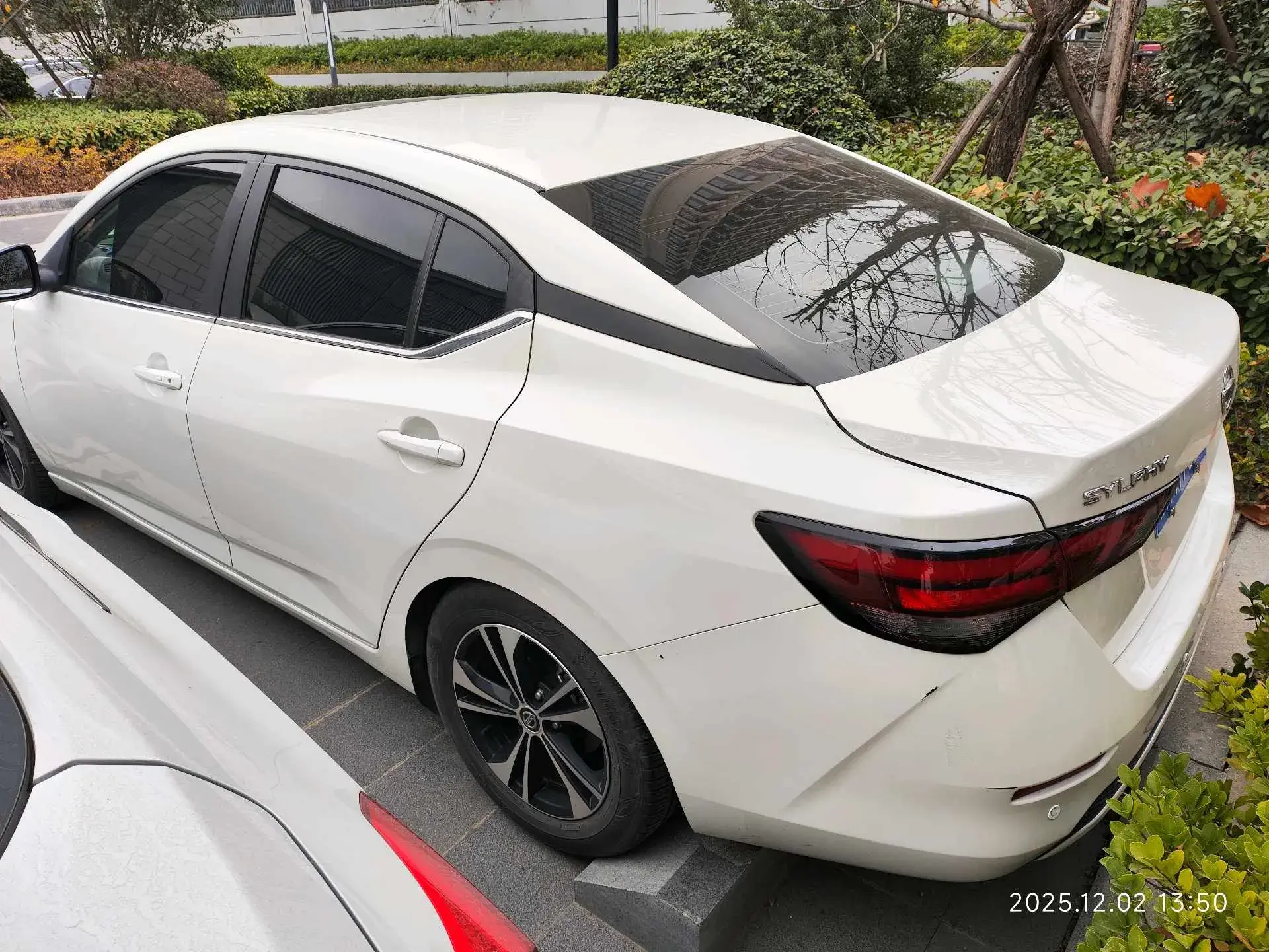 2021 NISSAN SYLPHY thumbnail 3